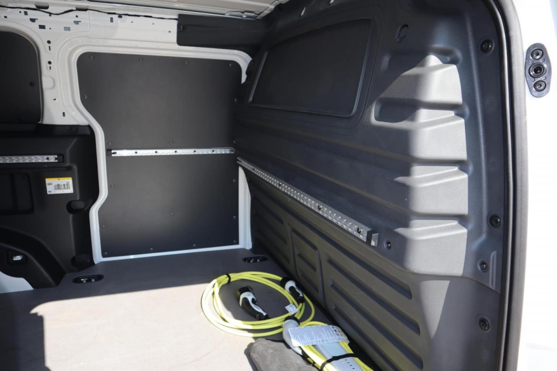 Volkswagen ID. Buzz Cargo Basis-Modell