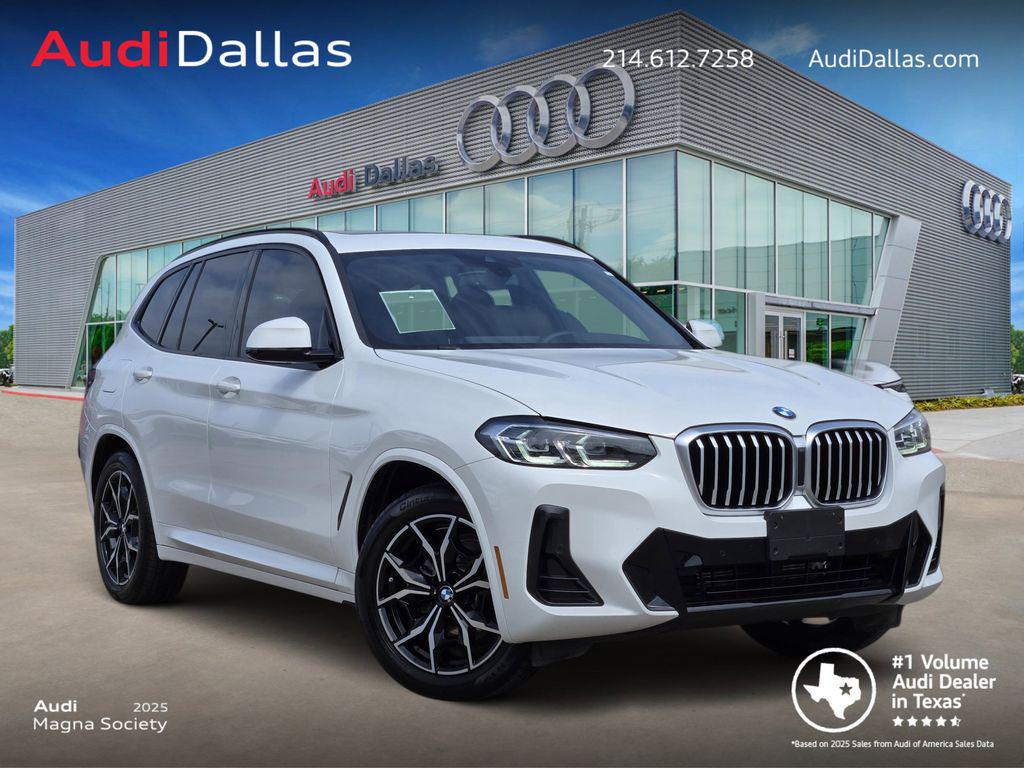 2022 BMW X3 xDrive30i's photo
