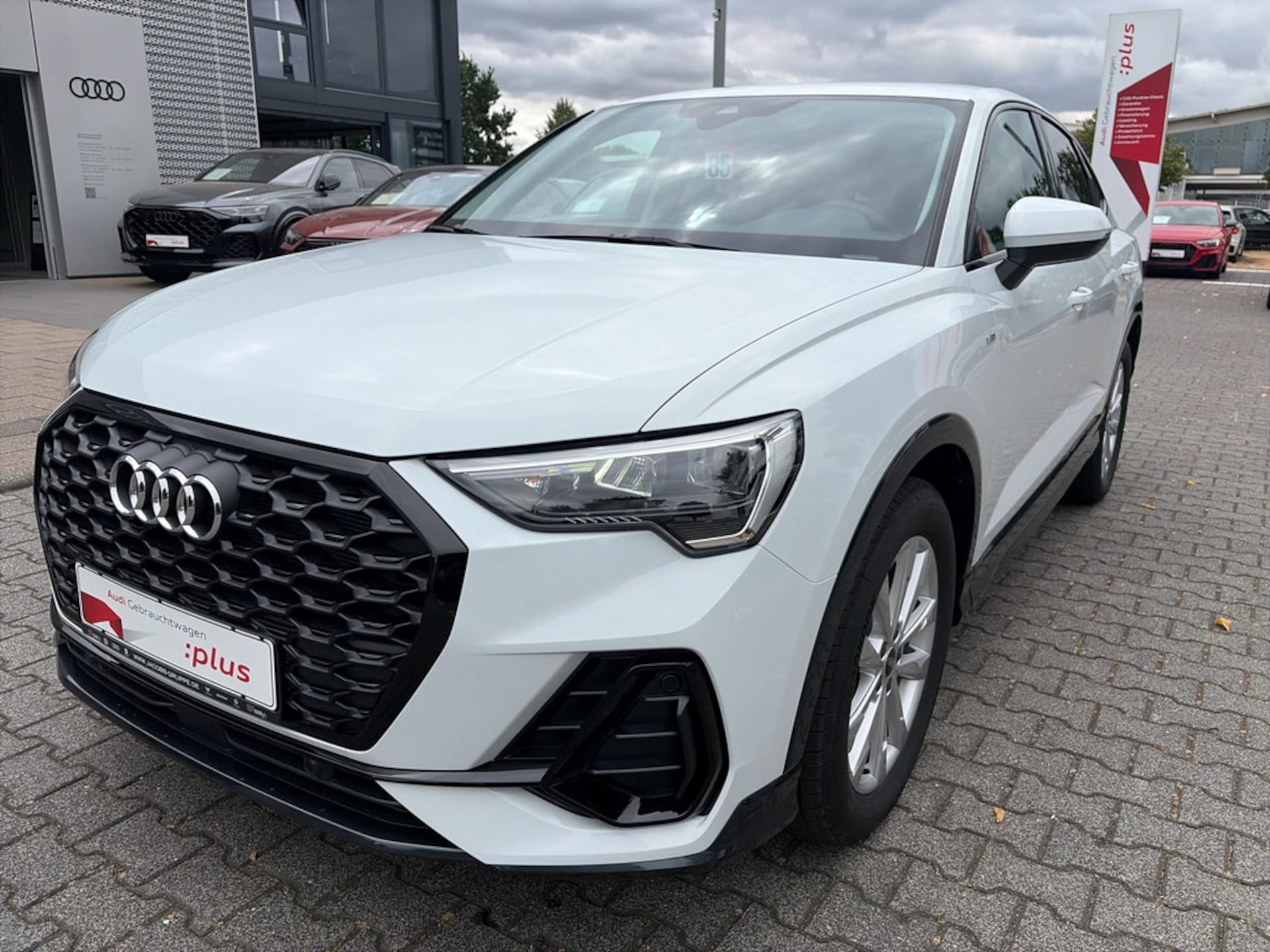 Audi Q3 Sportback S line