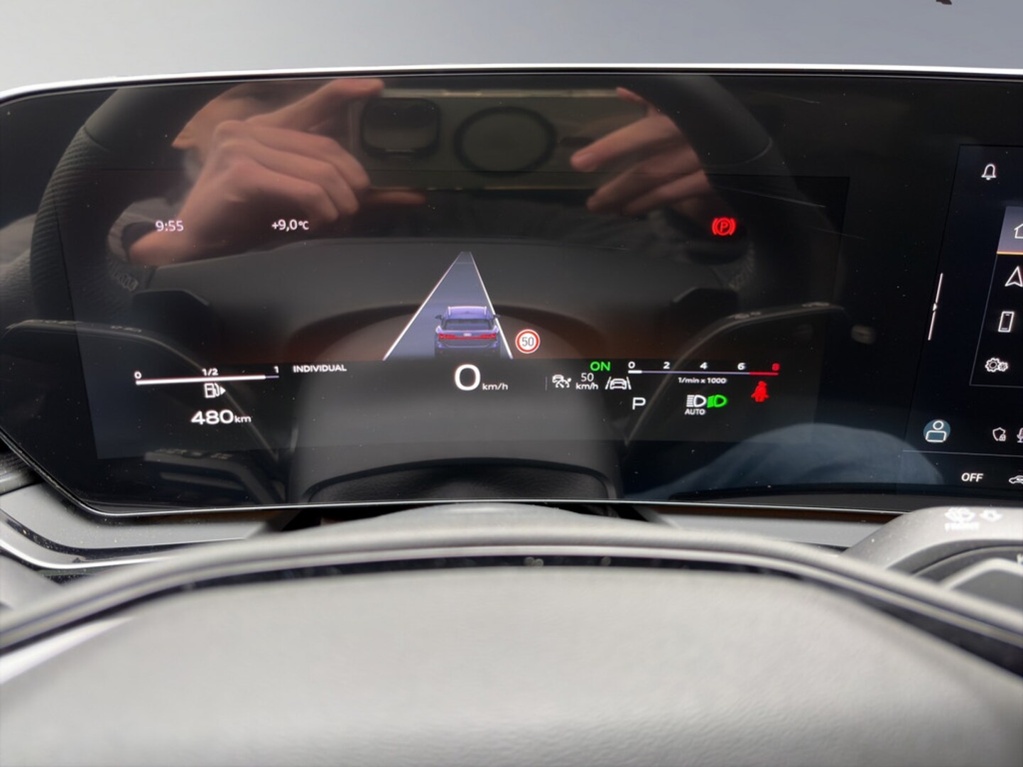 Bild über Audi A6 Avant TFSI quattro 270 kW S tronic - für weitere Informationen kontaktieren Sie den Audi Partner