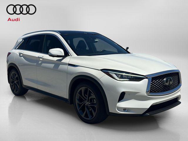 2019 INFINITI QX50 Essential AWD's photo