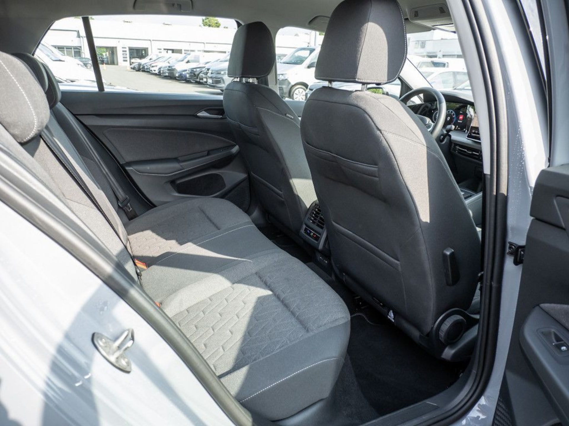 Volkswagen Golf Life