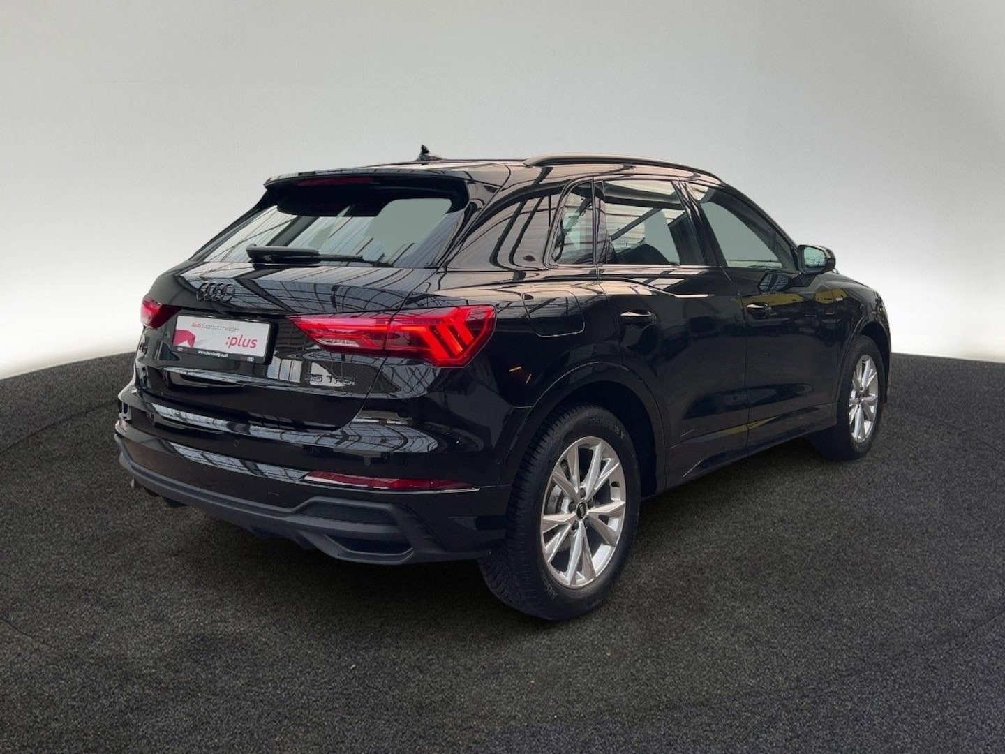 Bild über Audi Q3 S line 35 TFSI S tronic - für weitere Informationen kontaktieren Sie den Audi Partner