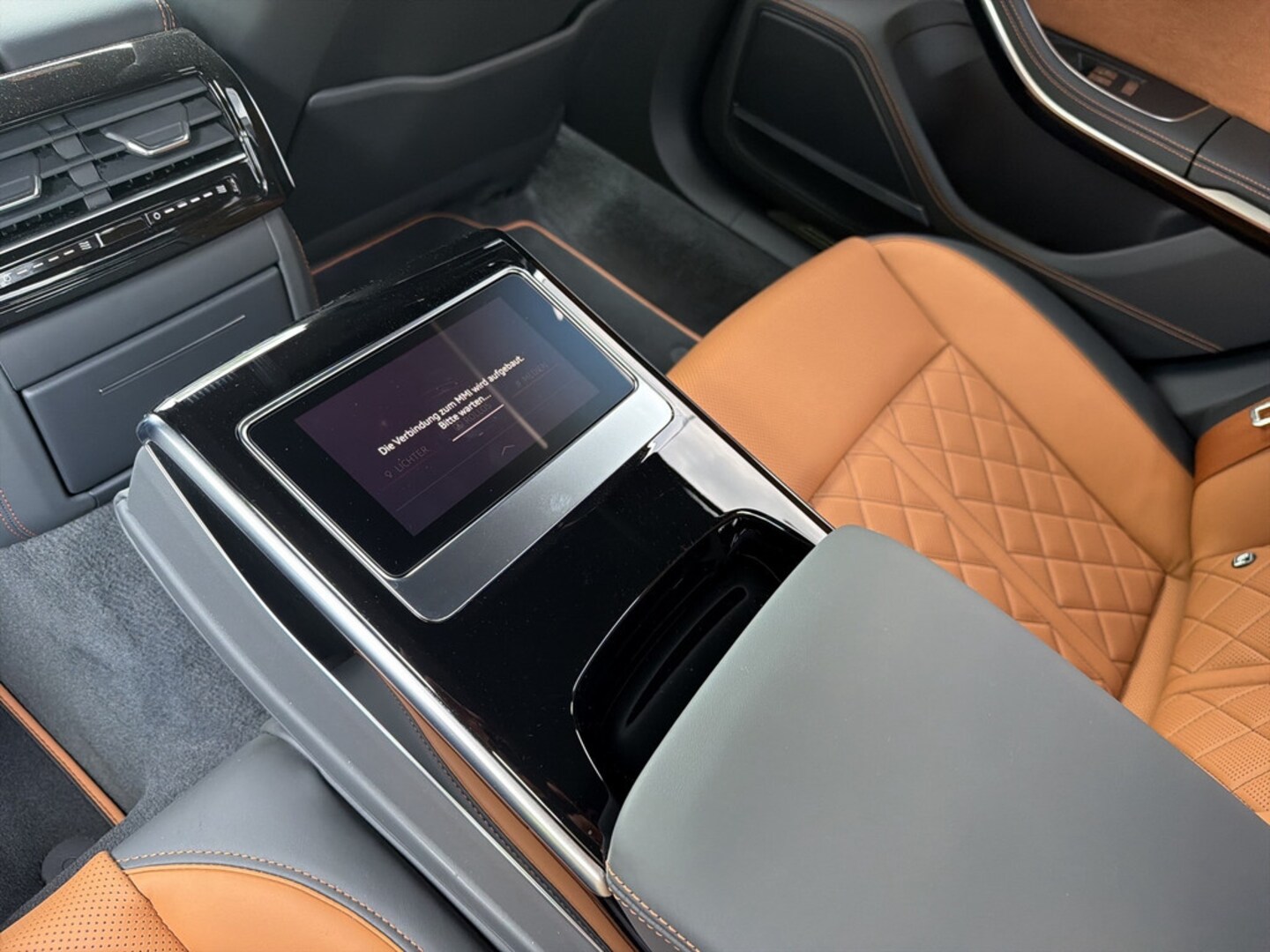Bild über Audi A8 60 TFSI quattro tiptronic - für weitere Informationen kontaktieren Sie den Audi Partner