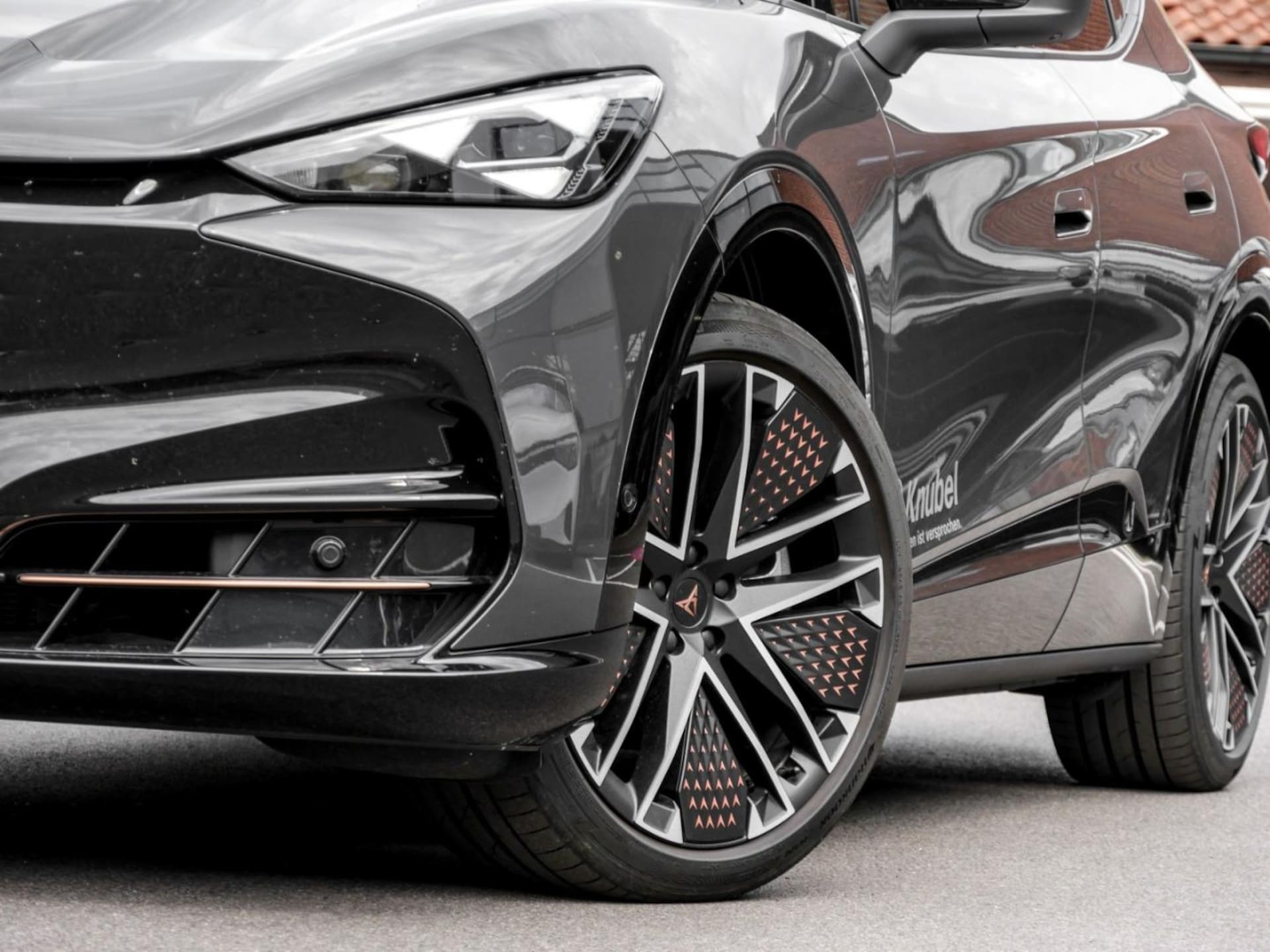 CUPRA Tavascan VZ