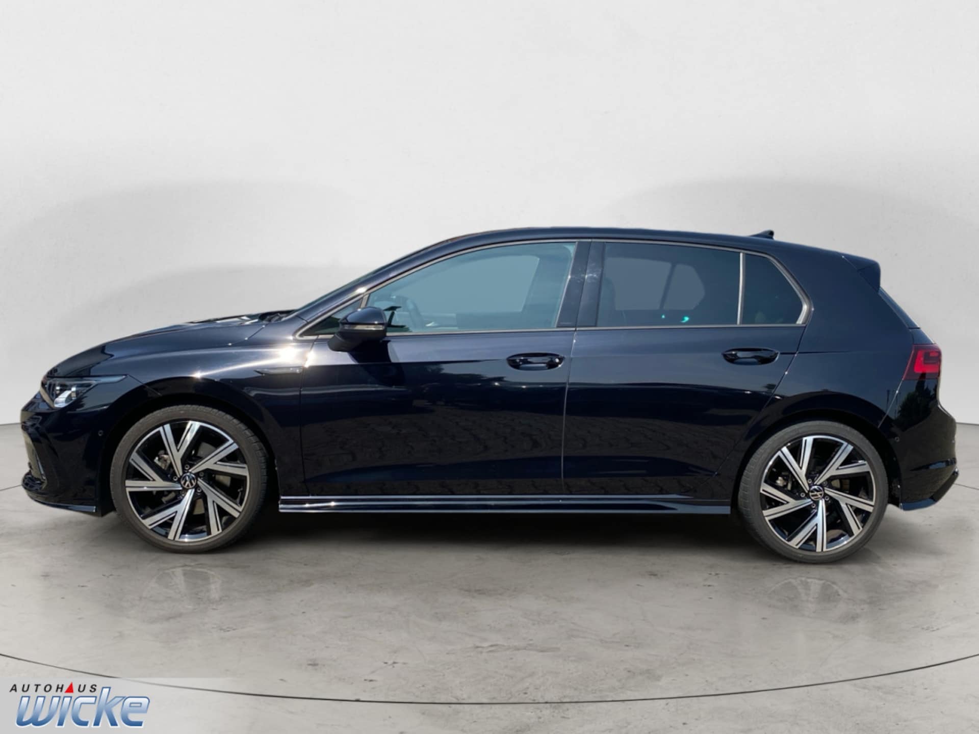 Volkswagen Golf R-Line