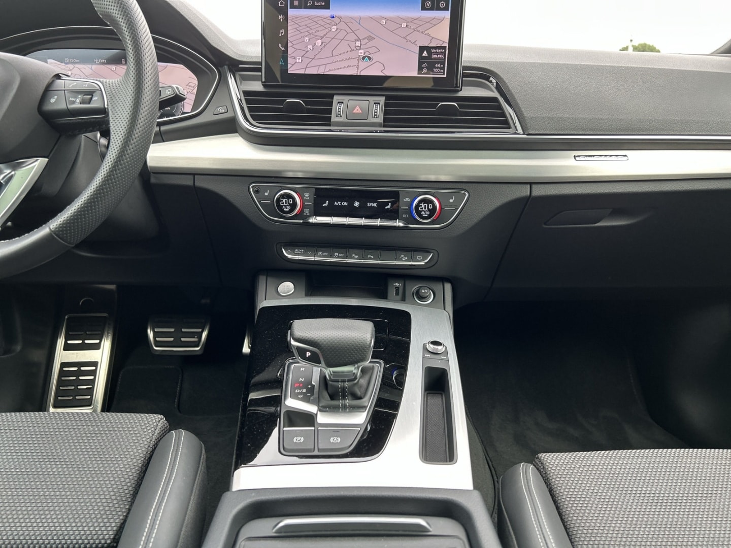 Bild über Audi Q5 Sportback 40 TFSI quattro S tronic - für weitere Informationen kontaktieren Sie den Audi Partner