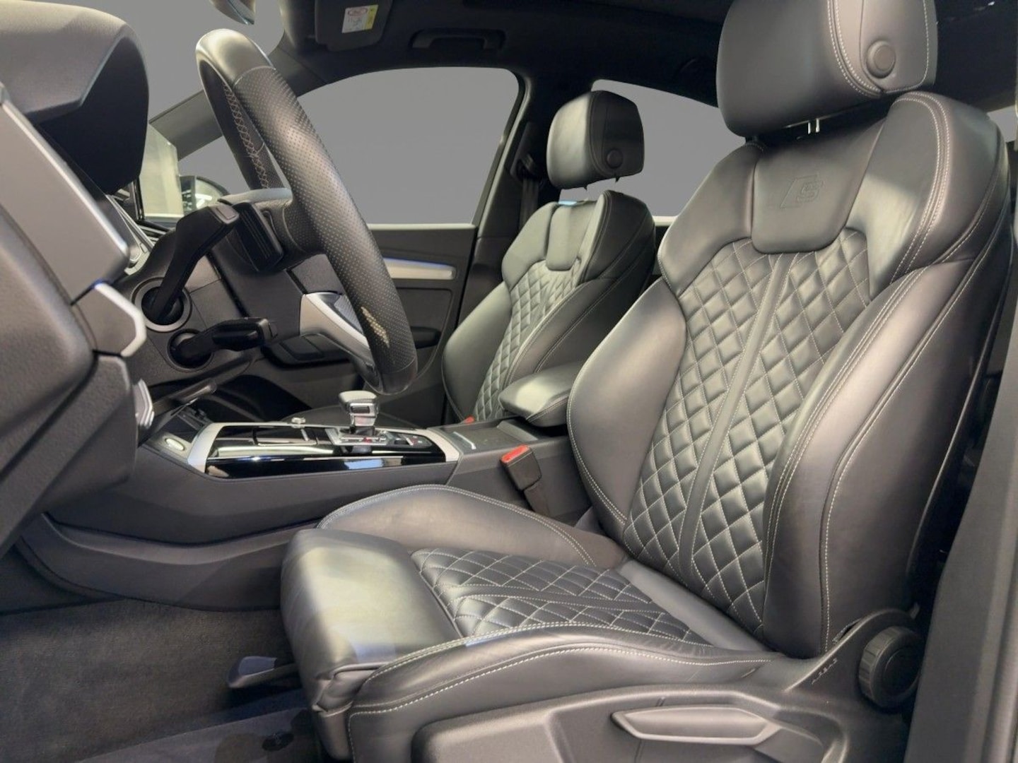 Bild über Audi Q5 Sportback 40 TDI quattro S tronic - für weitere Informationen kontaktieren Sie den Audi Partner