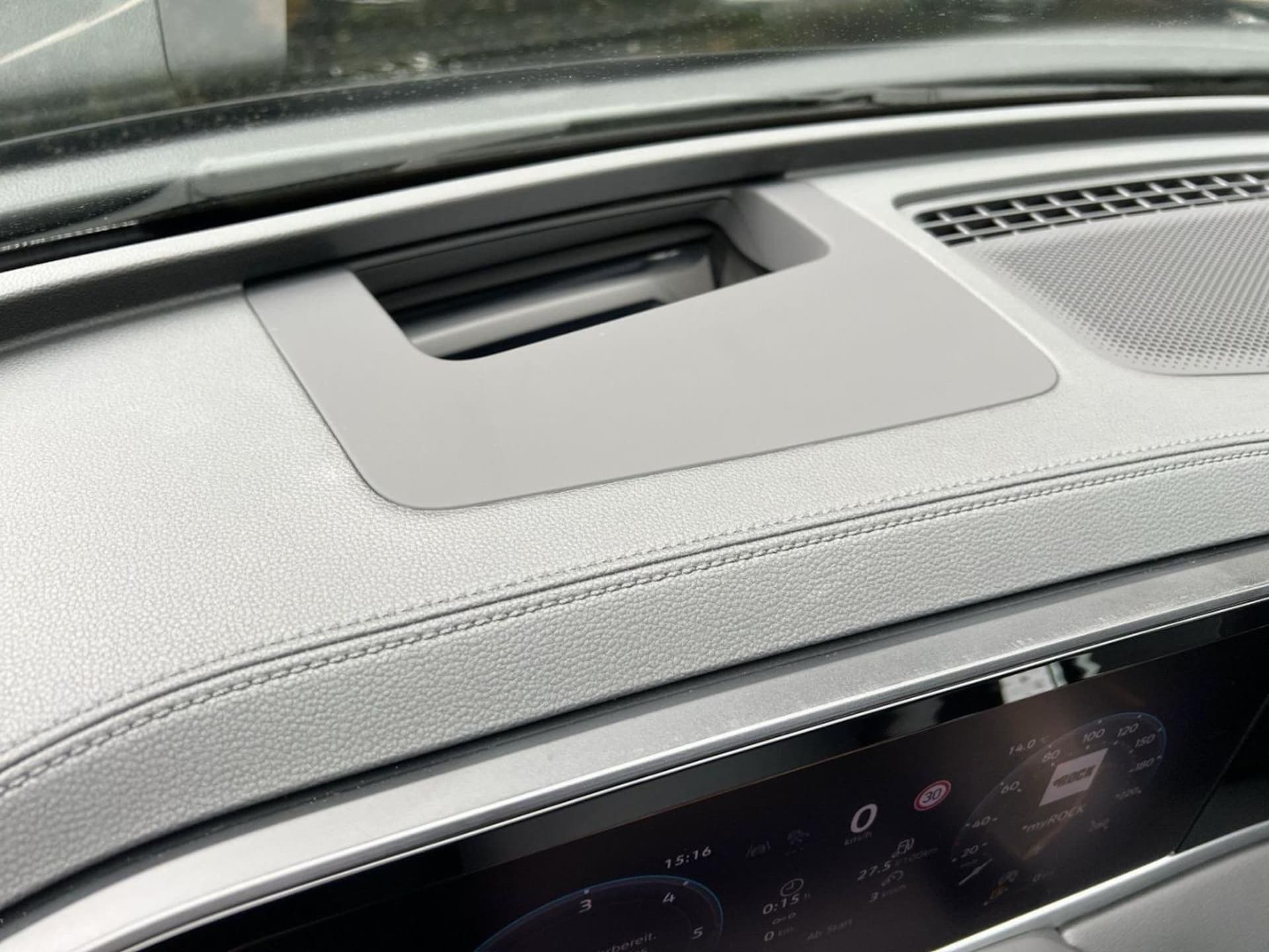 Volkswagen Passat Elegance