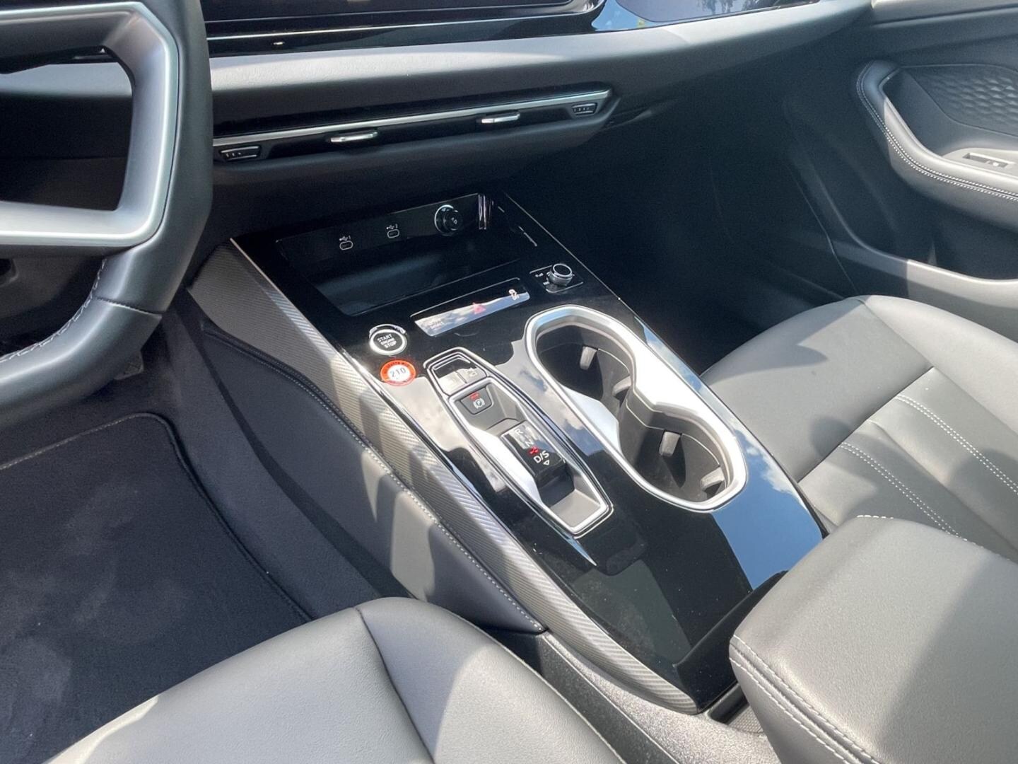 Bild über Audi A6 Avant TDI quattro 150 kW S tronic - für weitere Informationen kontaktieren Sie den Audi Partner