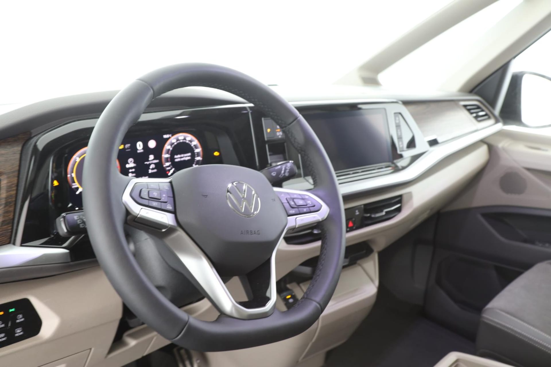 Volkswagen Multivan Style
