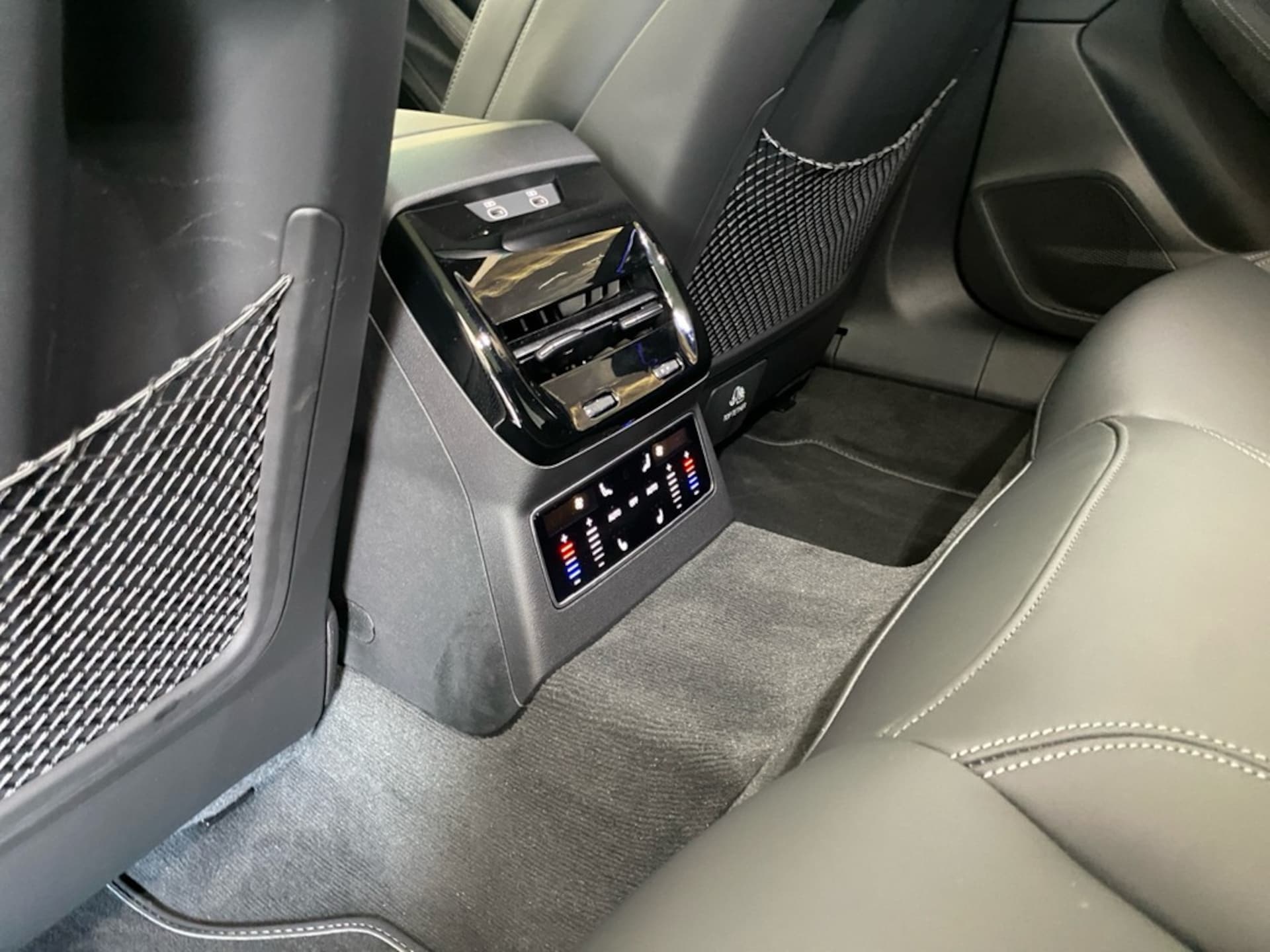 Audi A6 Avant edition one