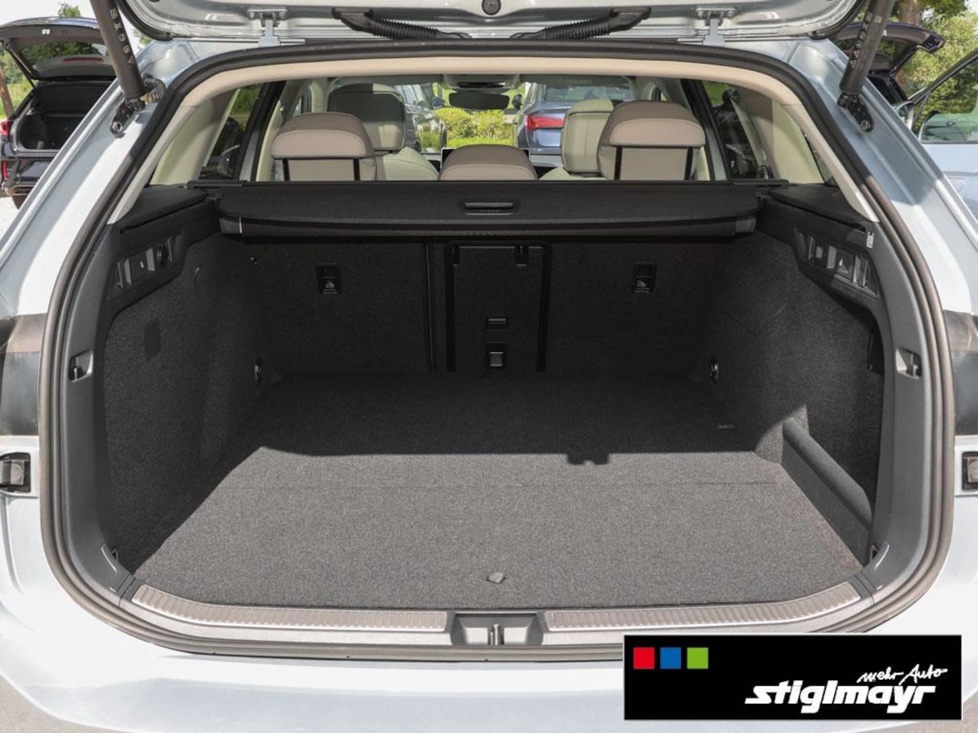 Volkswagen Passat Elegance
