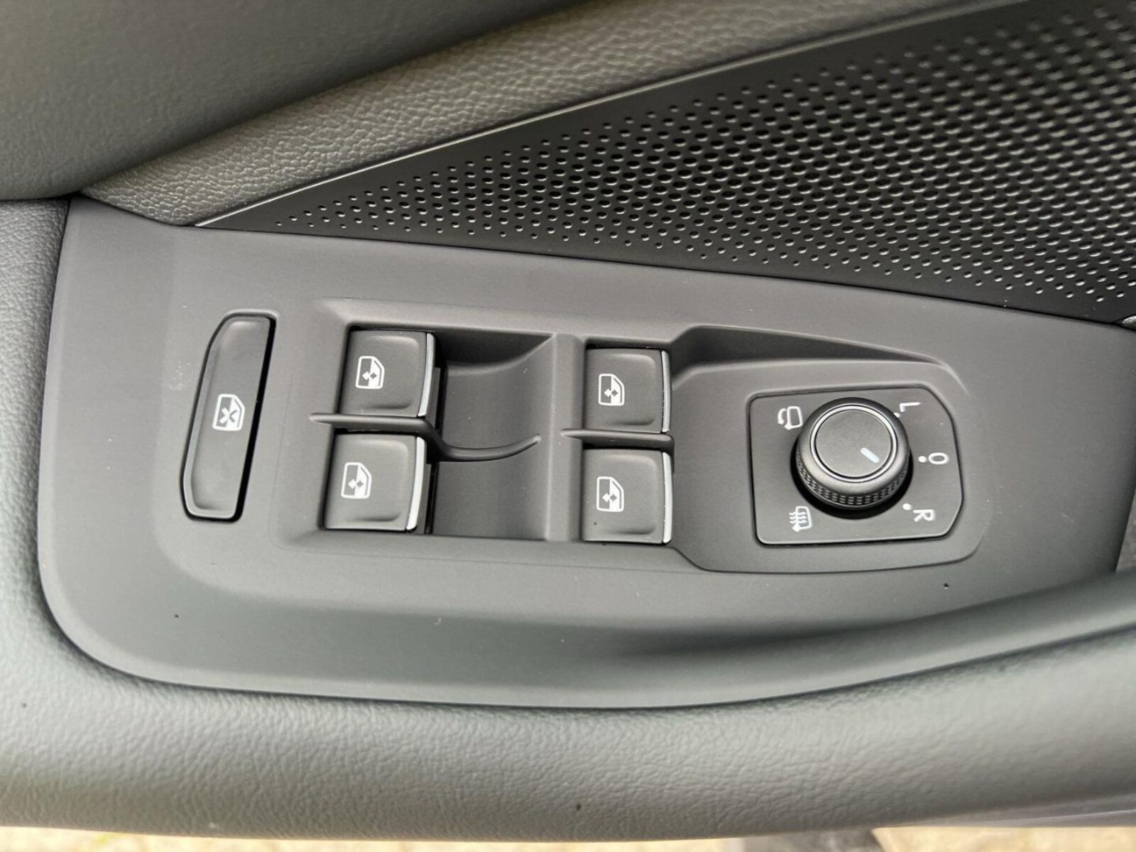 Volkswagen Passat – Bild 25