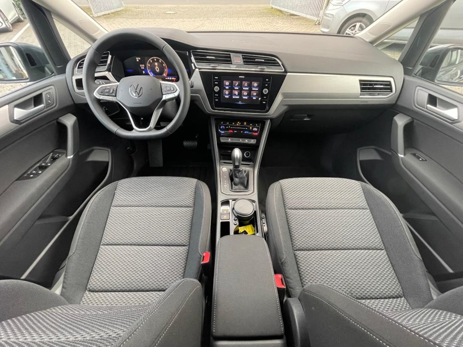 Volkswagen Touran – Bild 8