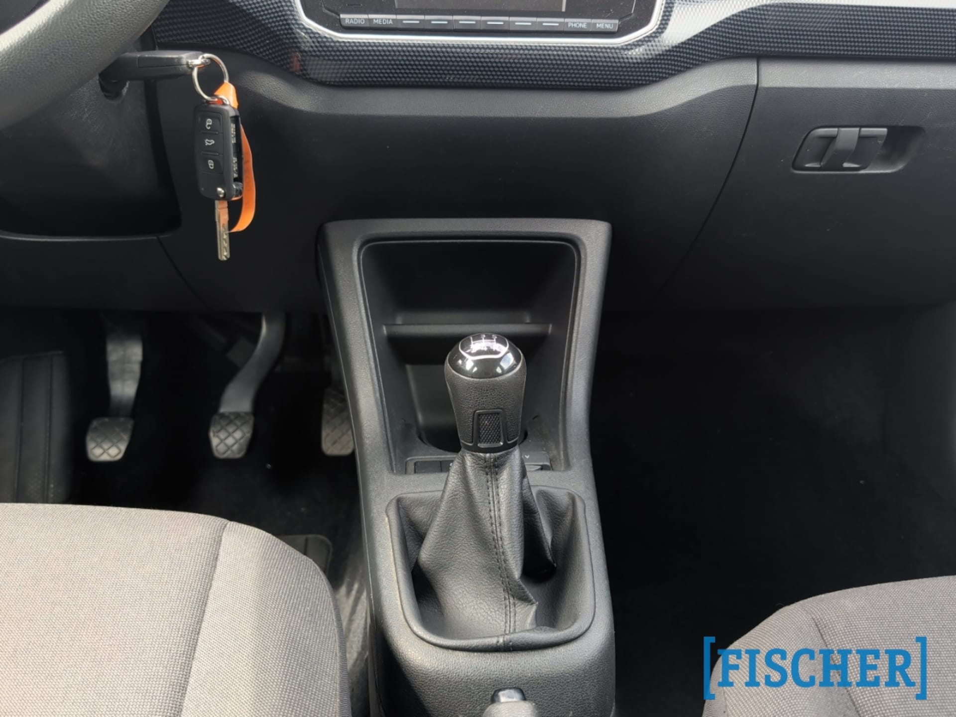 Volkswagen up! move up!