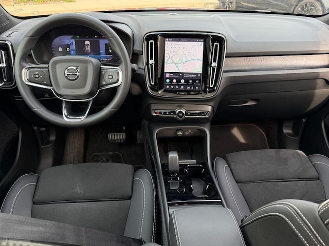 2023 Volvo C40 Recharge Pure Electric