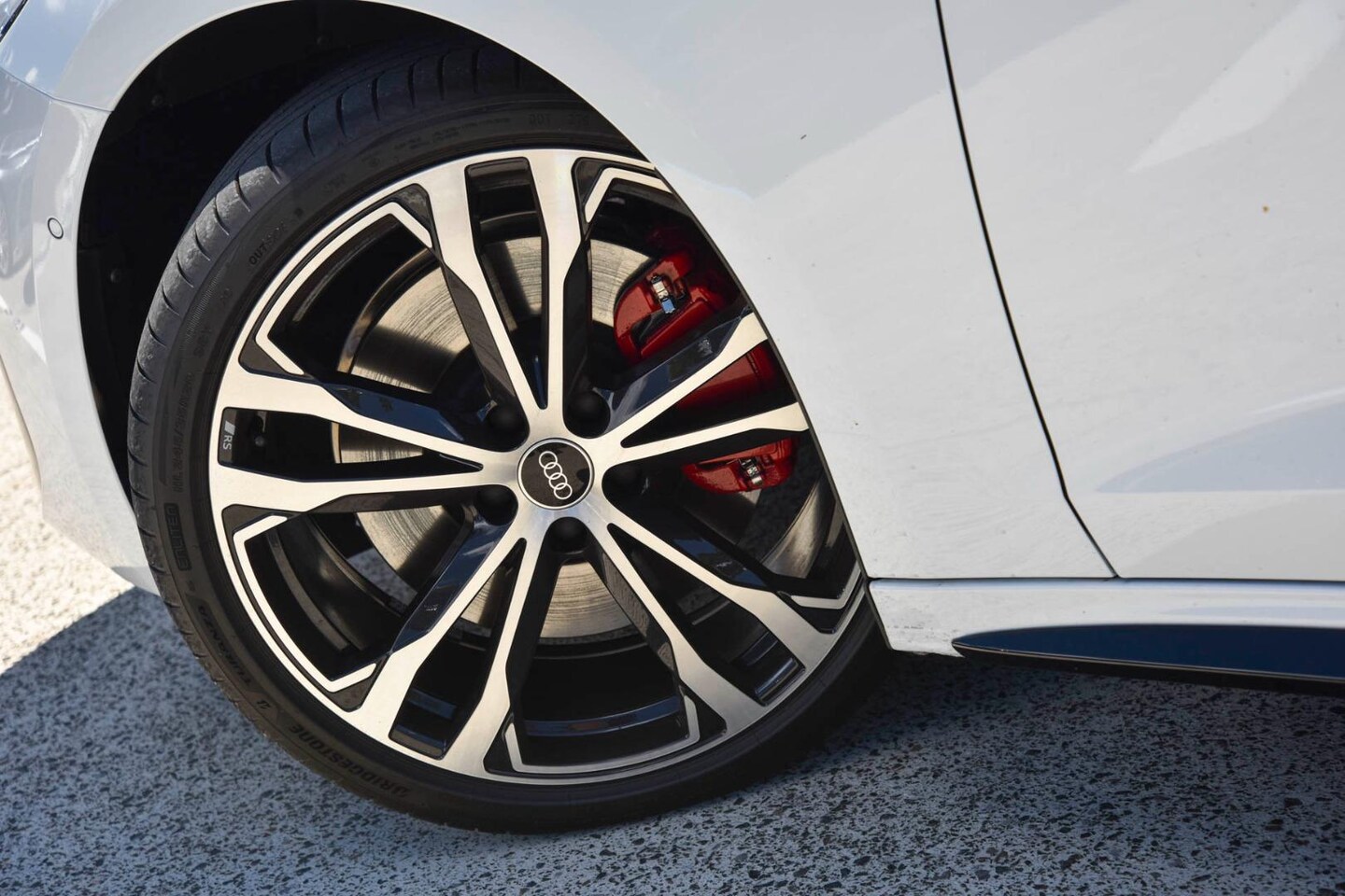 Image about Audi A5 Avant TFSI e e-hybrid quattro 270 kW S tronic