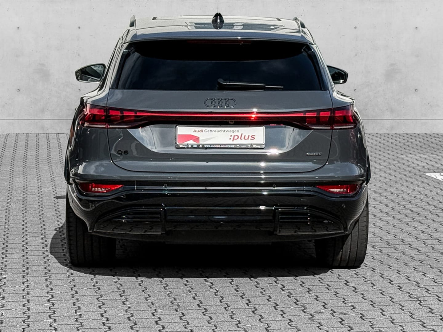 Bild über Audi Q6 SUV e-tron e-tron quattro - für weitere Informationen kontaktieren Sie den Audi Partner