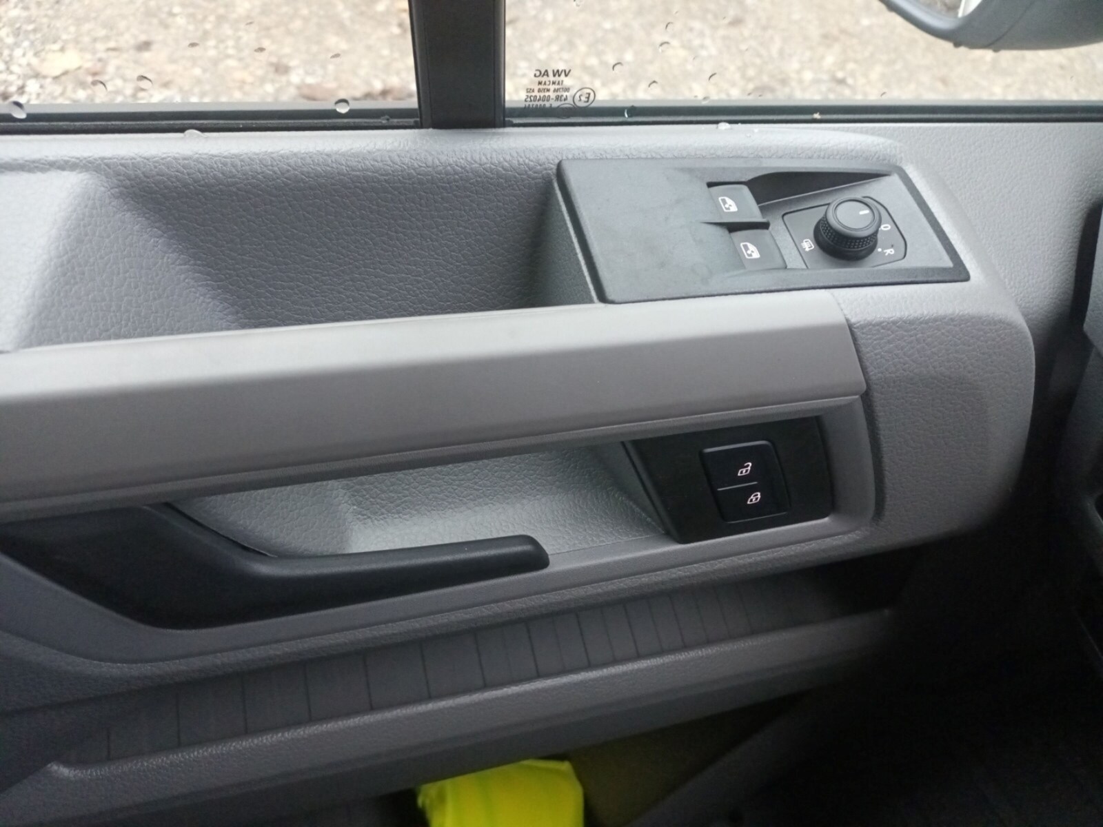 Volkswagen Crafter Kasten mittlerer Radstand – Bild 15