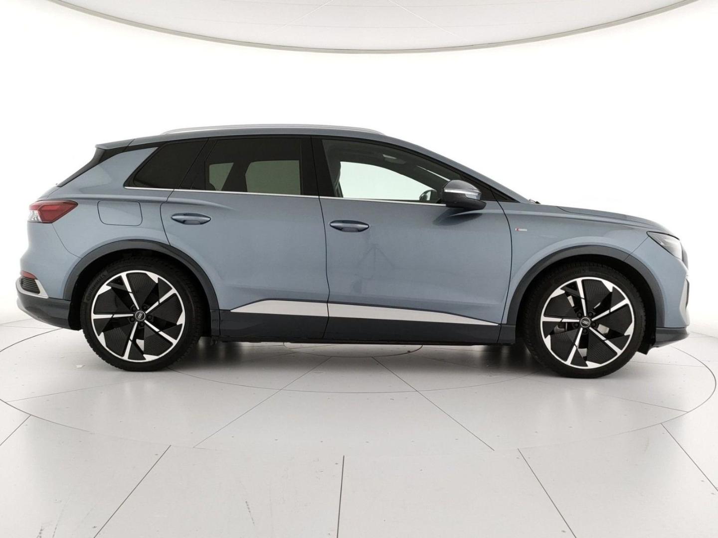 Image about Audi Q4 e-tron Business Advanced 50 e-tron quattro 220,00 kW