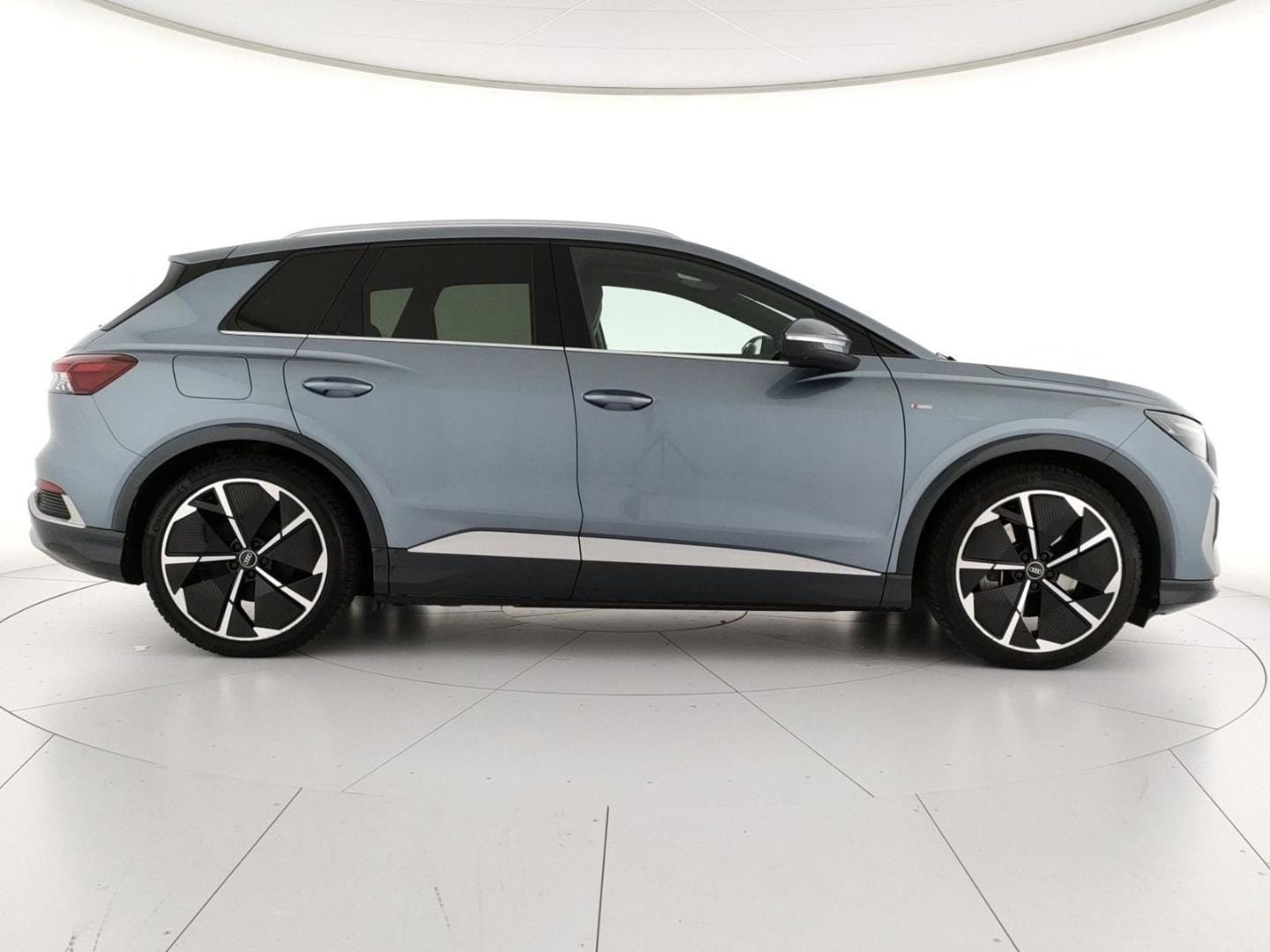 Image about Audi Q4 e-tron Business Advanced 50 e-tron quattro 220,00 kW