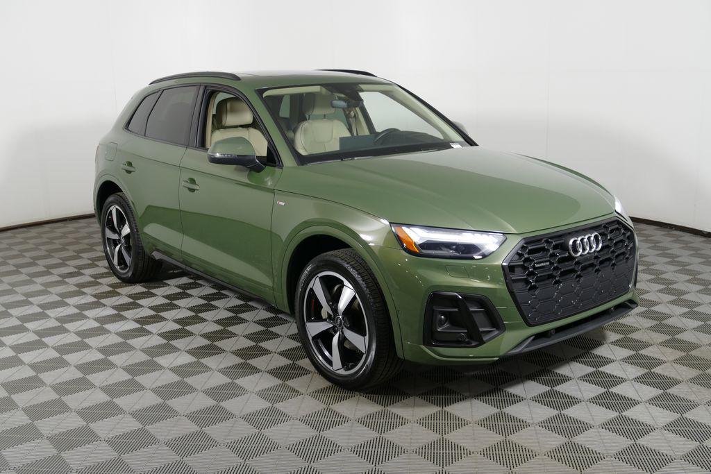 2022 Audi Q5 45 Prestige's photo