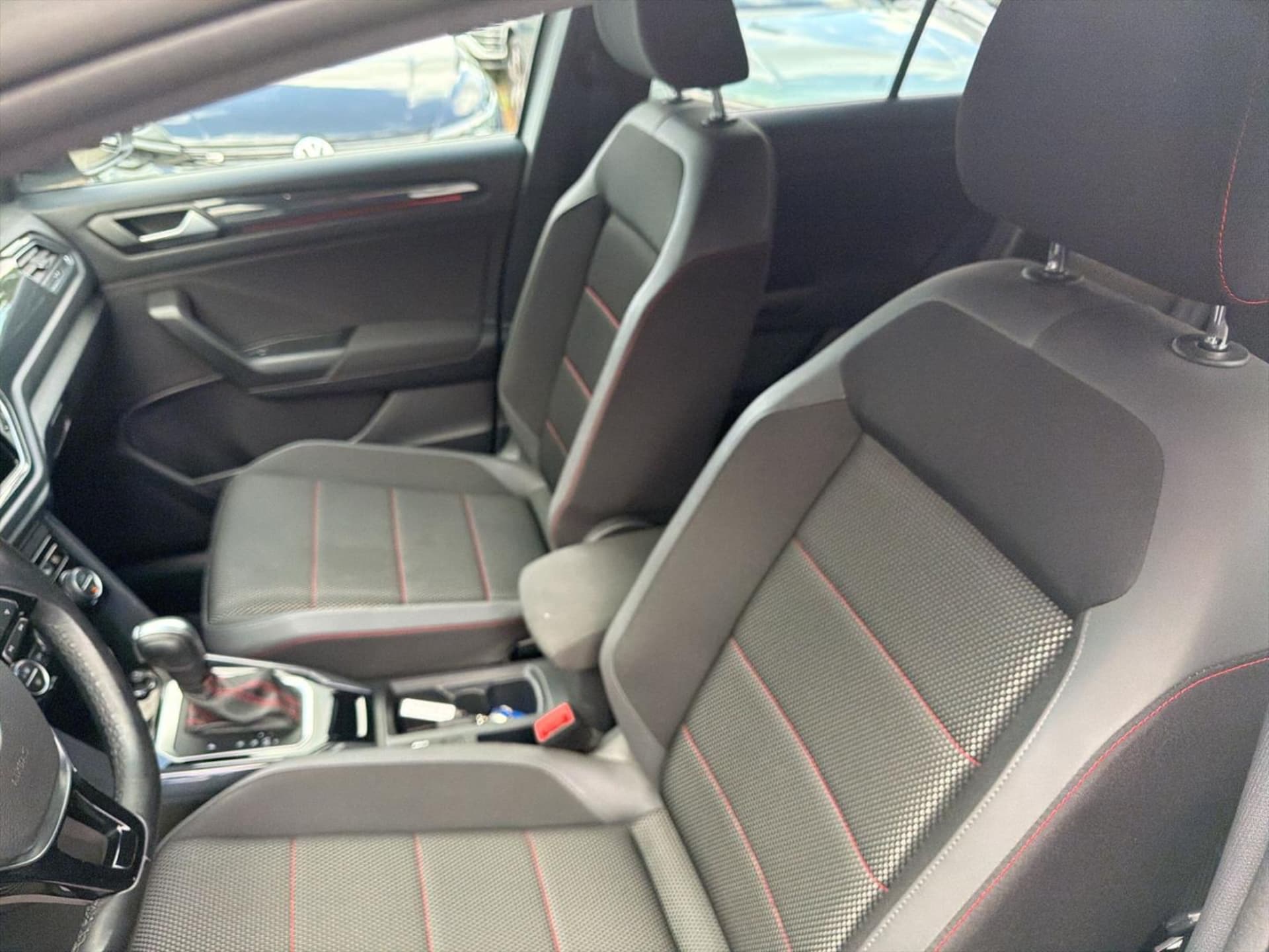 Volkswagen T-Roc Sport