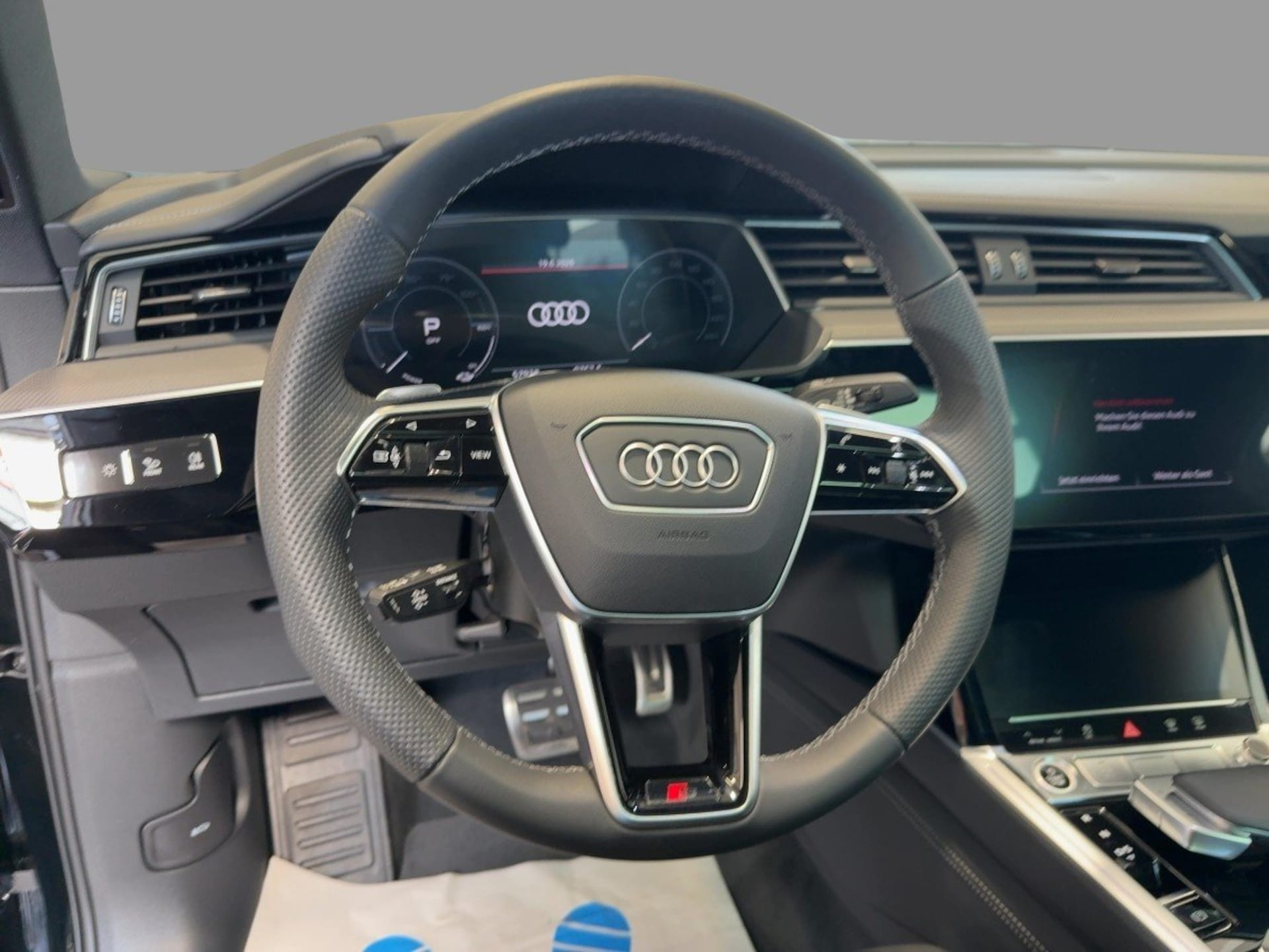 Audi Q8 Sportback e-tron Advanced
