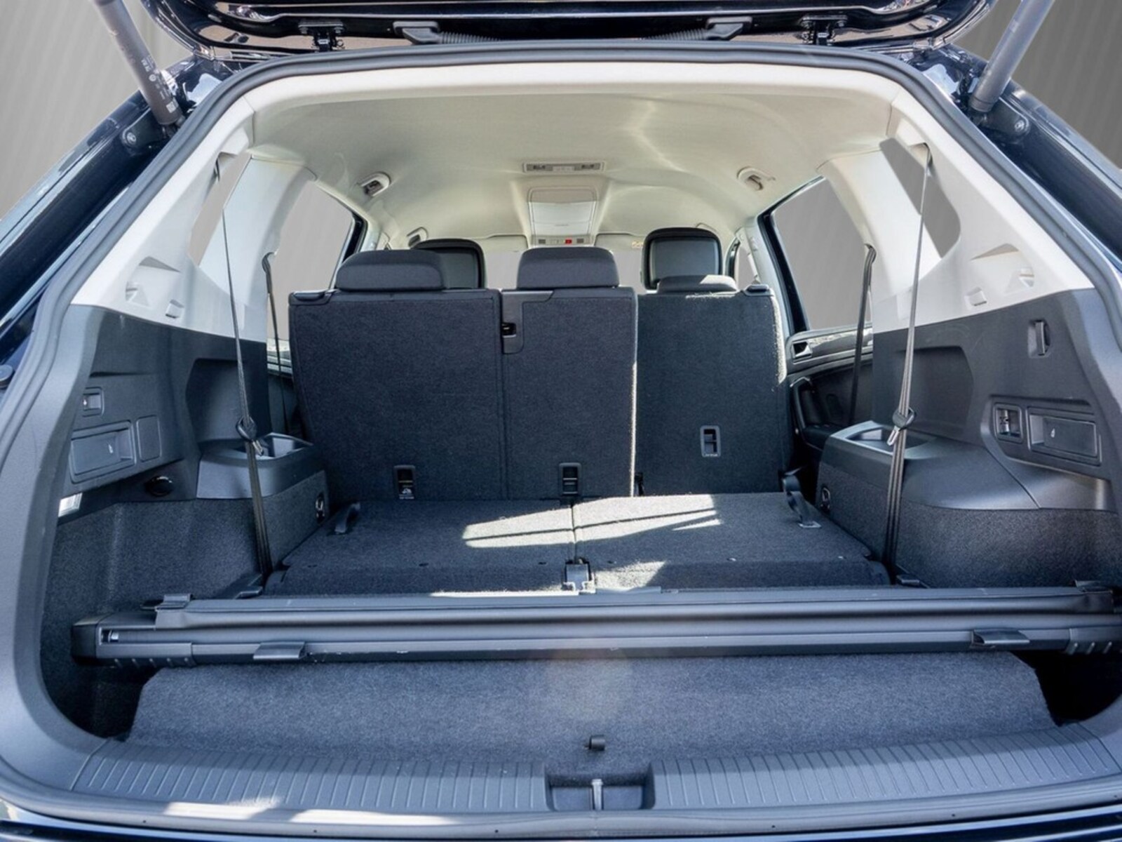 Volkswagen Tiguan Allspace – Bild 20
