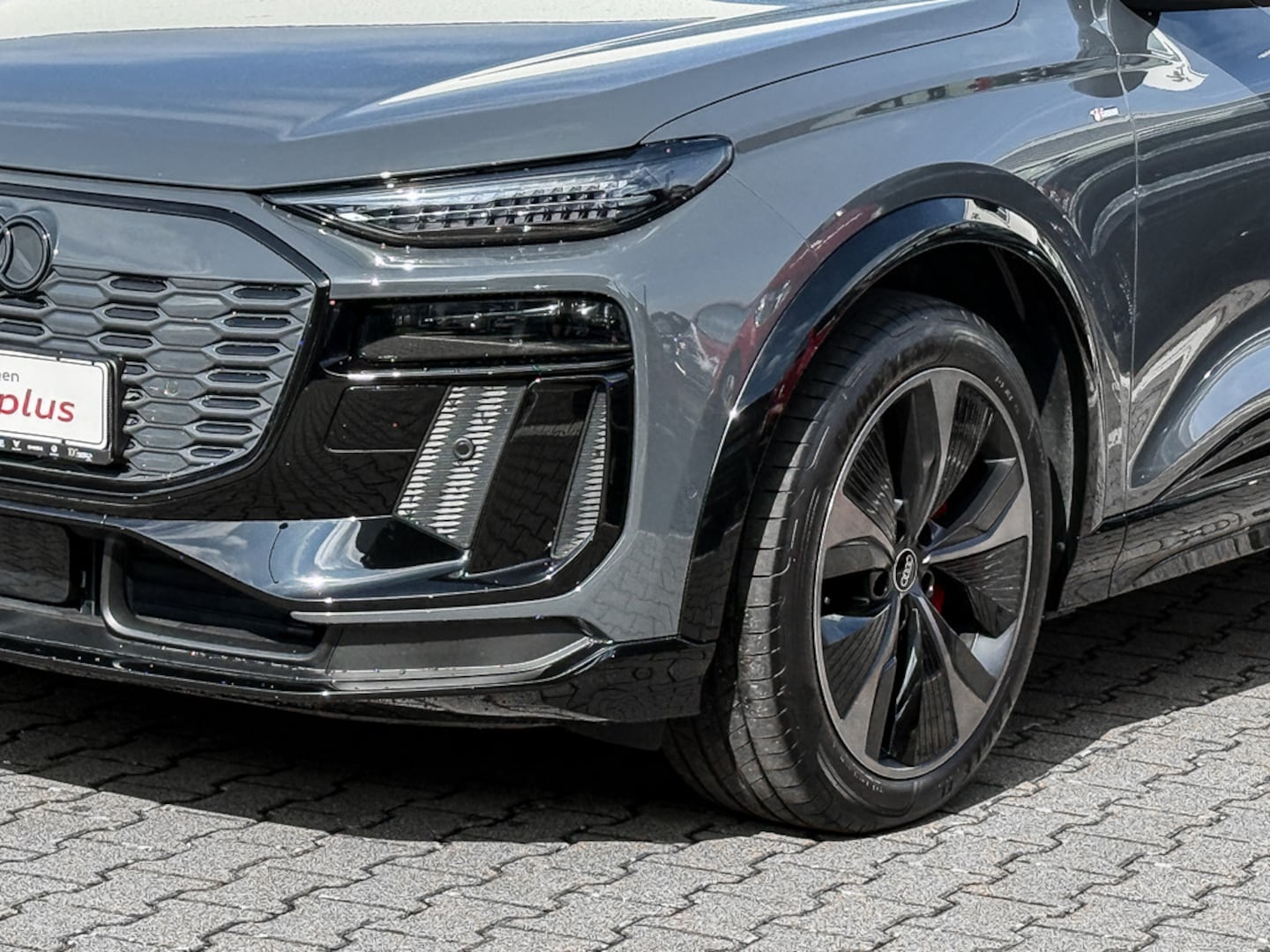 Bild über Audi Q6 SUV e-tron e-tron quattro - für weitere Informationen kontaktieren Sie den Audi Partner