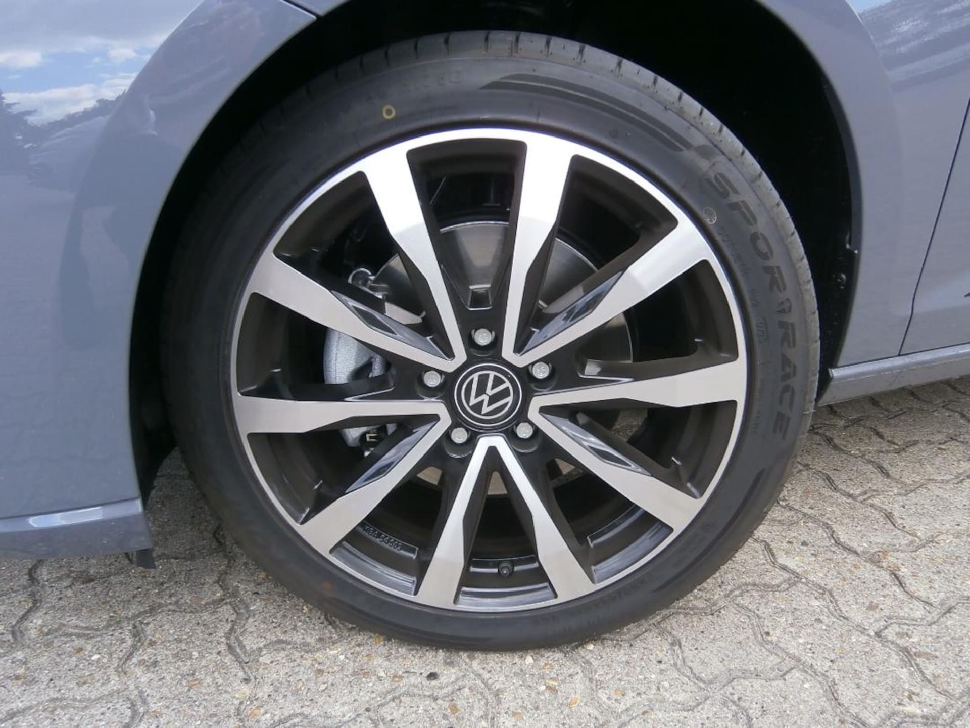 Volkswagen Caddy Basis-Modell