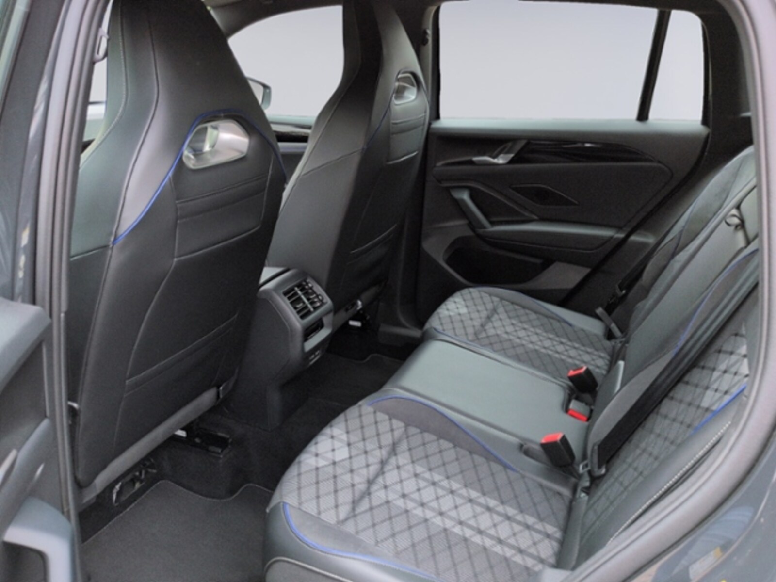 Volkswagen Tiguan – Bild 16