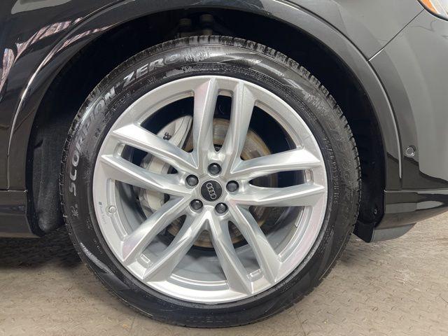 2025 Audi Q7 Premium Plus - Photo 9