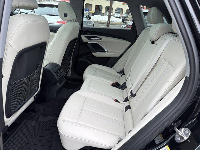 2025 Audi New Q5 Premium Plus - Photo 14