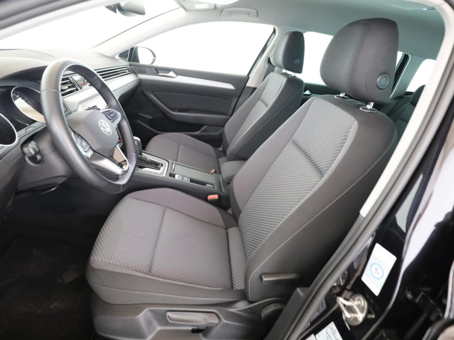 Volkswagen Passat Variant Basis-Modell