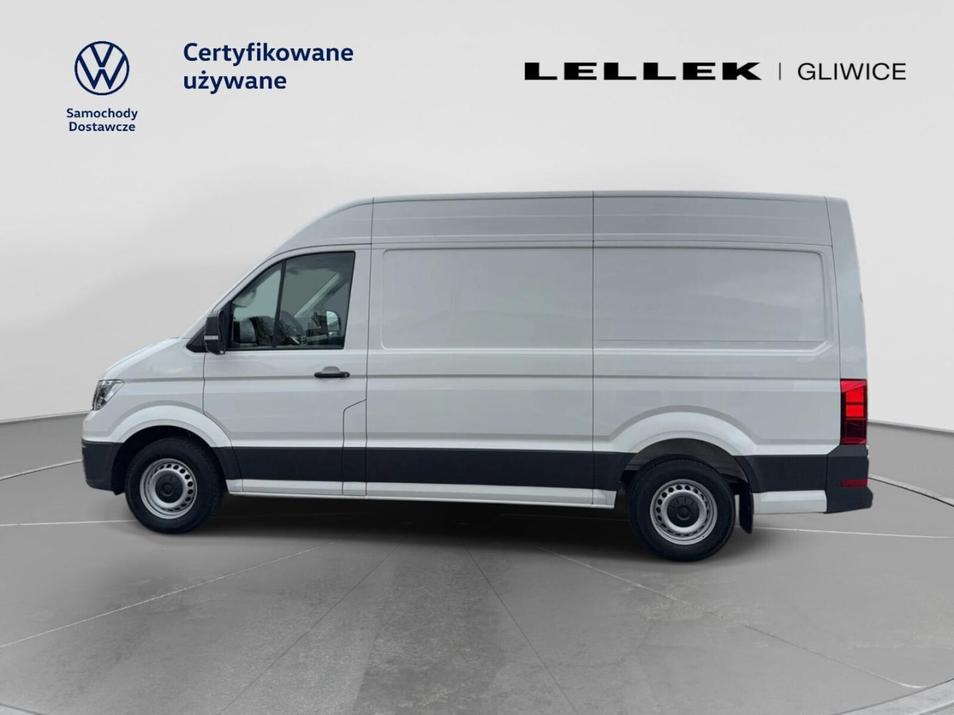 Volkswagen Crafter Furgon średni rozstaw osi