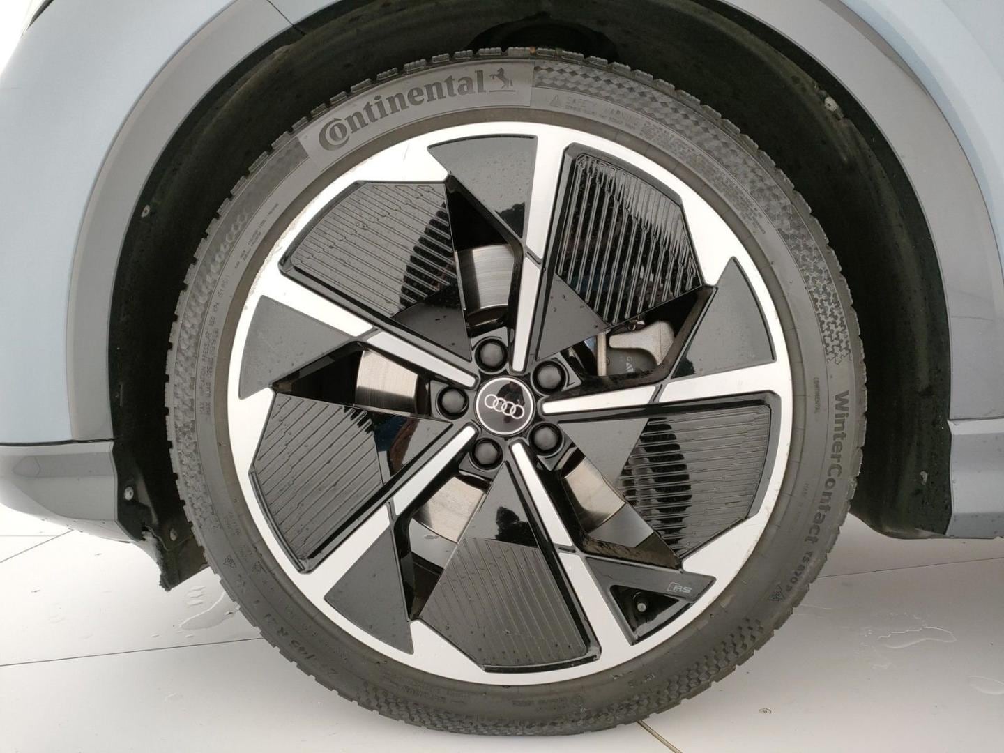 Image about Audi Q4 e-tron Business Advanced 50 e-tron quattro 220,00 kW