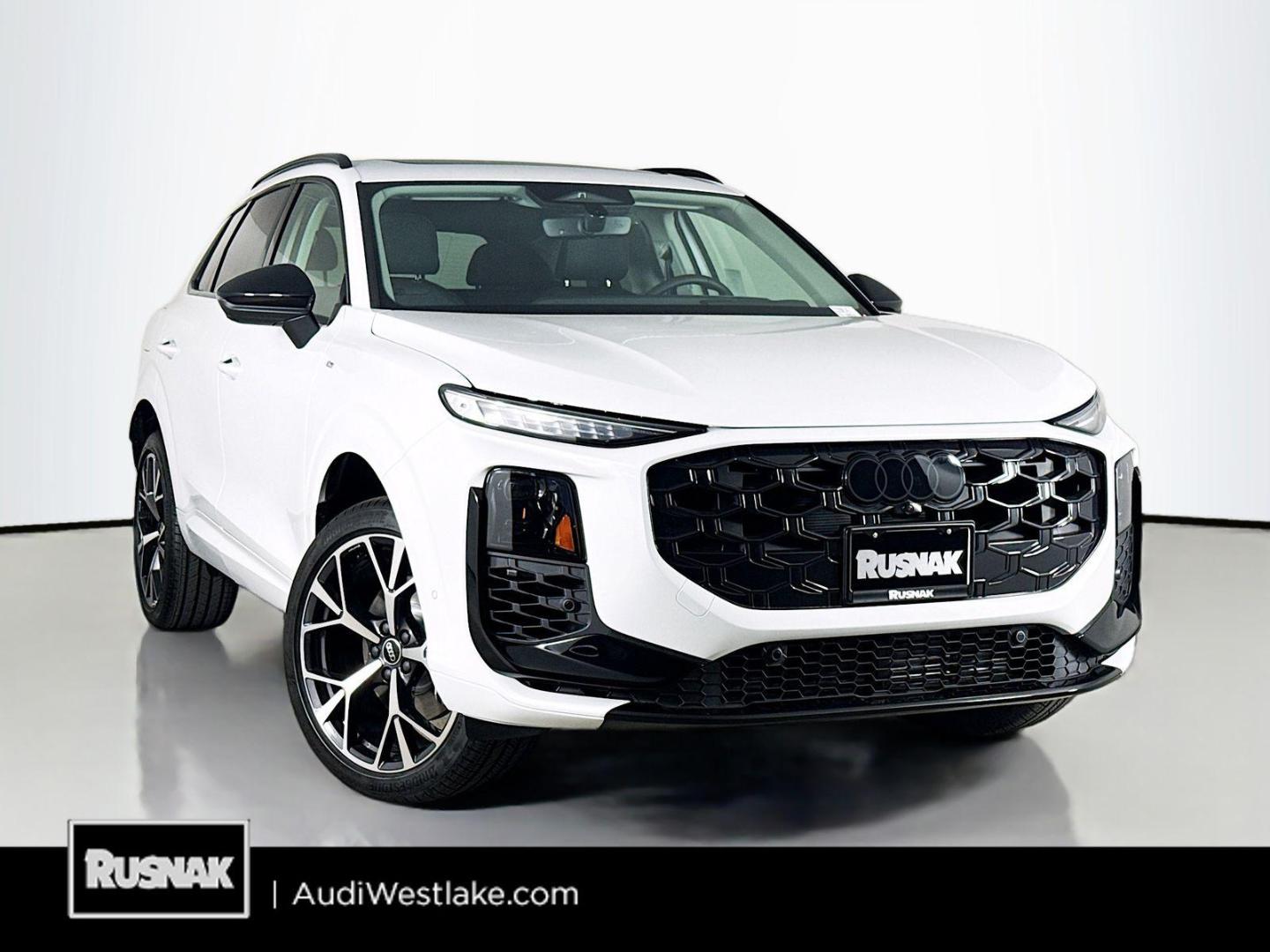 2026 Audi Q3 S line quattro's photo