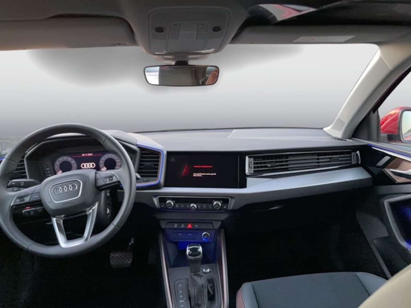 Bild über Audi A1 Sportback S line 25 TFSI S tronic - für weitere Informationen kontaktieren Sie den Audi Partner