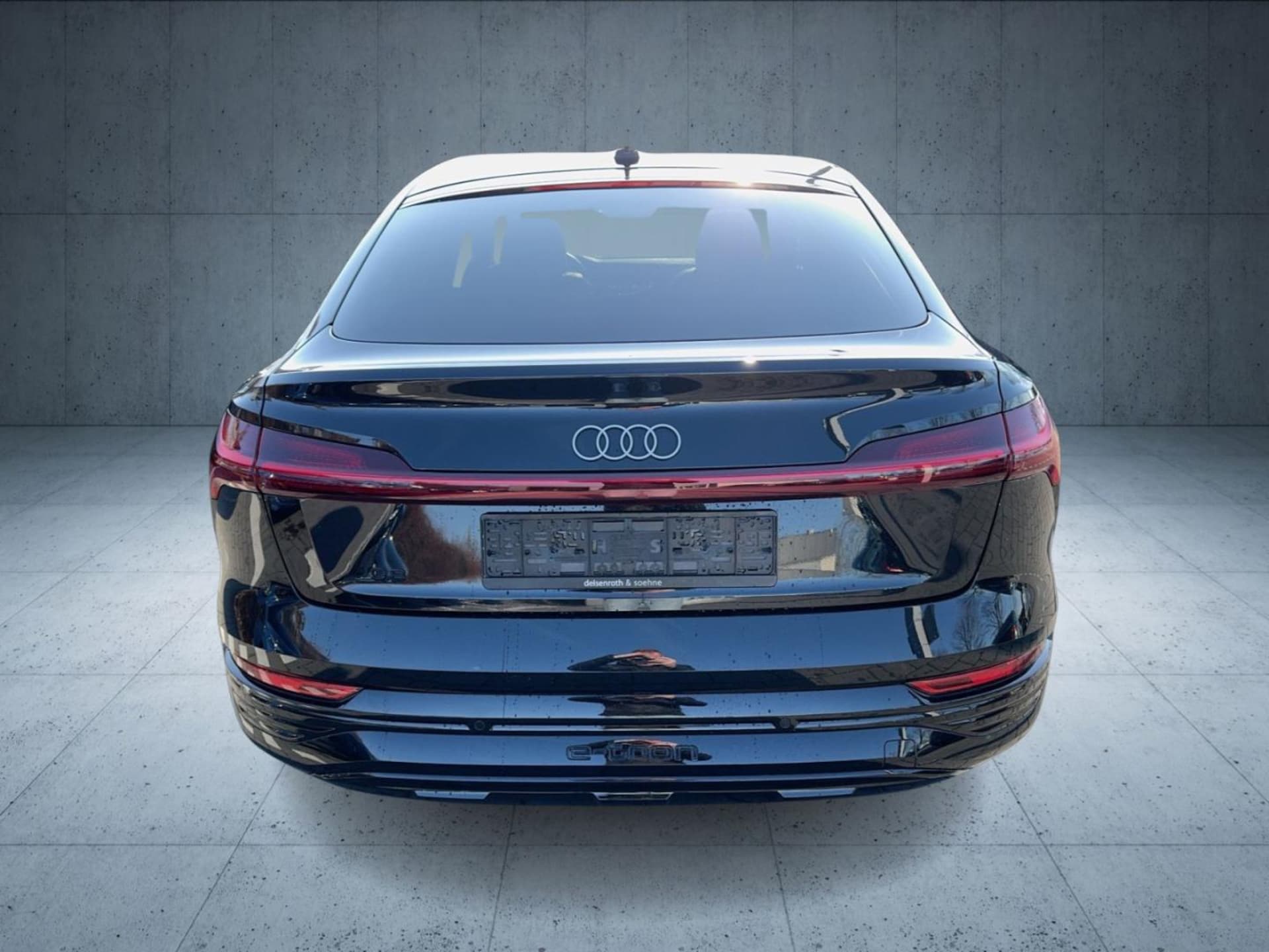 Audi Q8 Sportback e-tron Advanced