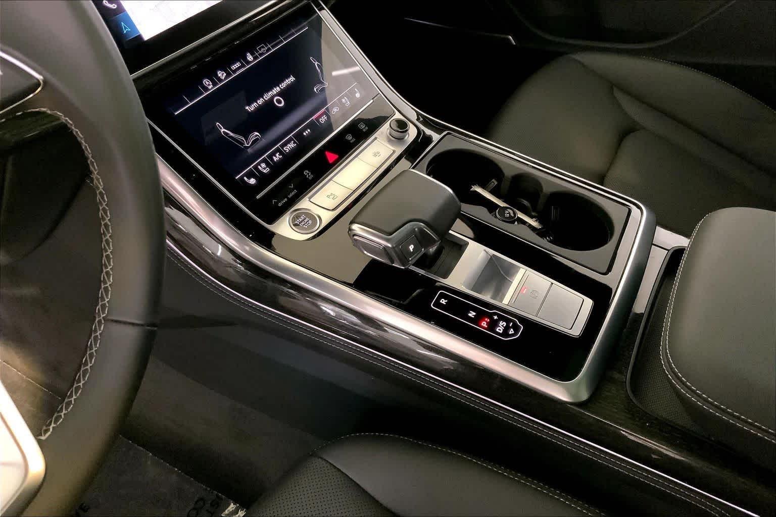 2026 Audi Q7 Premium Plus - Photo 17
