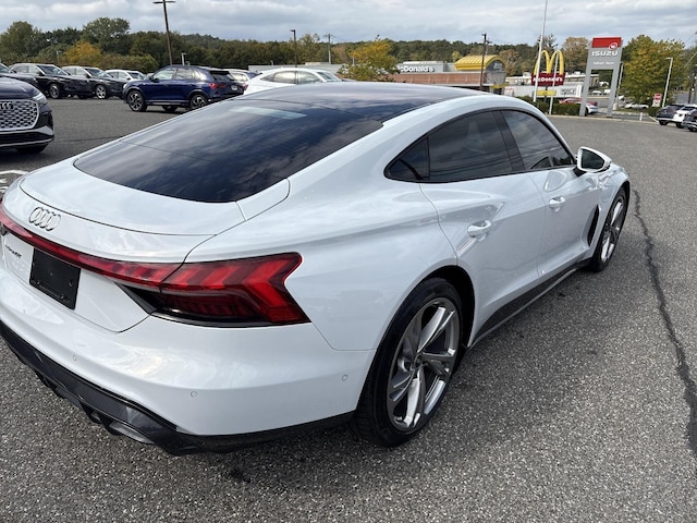 2023 Audi e-tron GT Prestige - Photo 19
