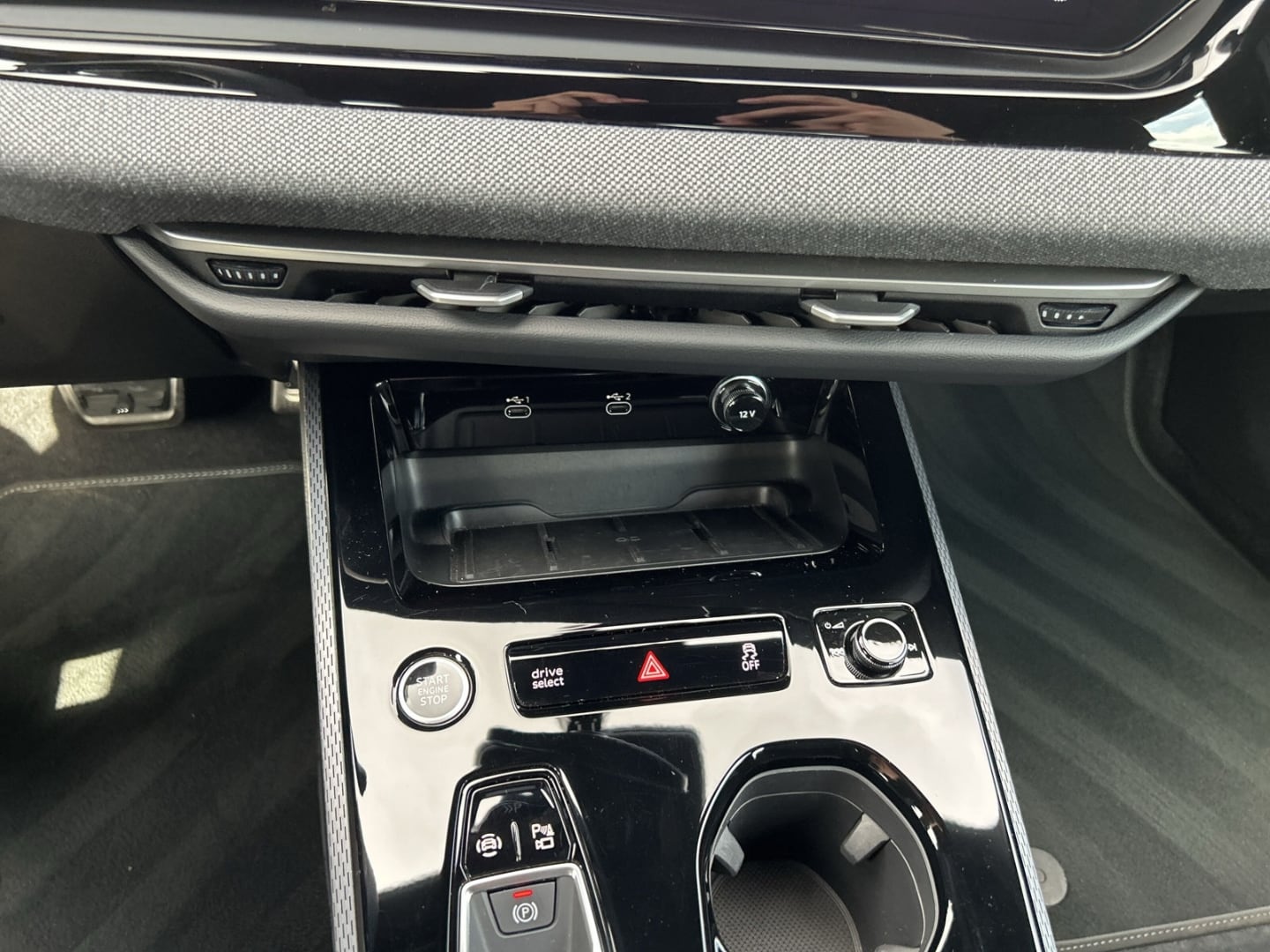 Bild über Audi A5 Avant TDI 150 kW S tronic - für weitere Informationen kontaktieren Sie den Audi Partner
