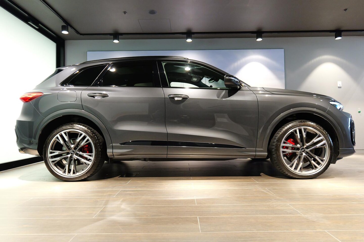 Image about Audi SQ5 SUV TFSI 270 kW edition one