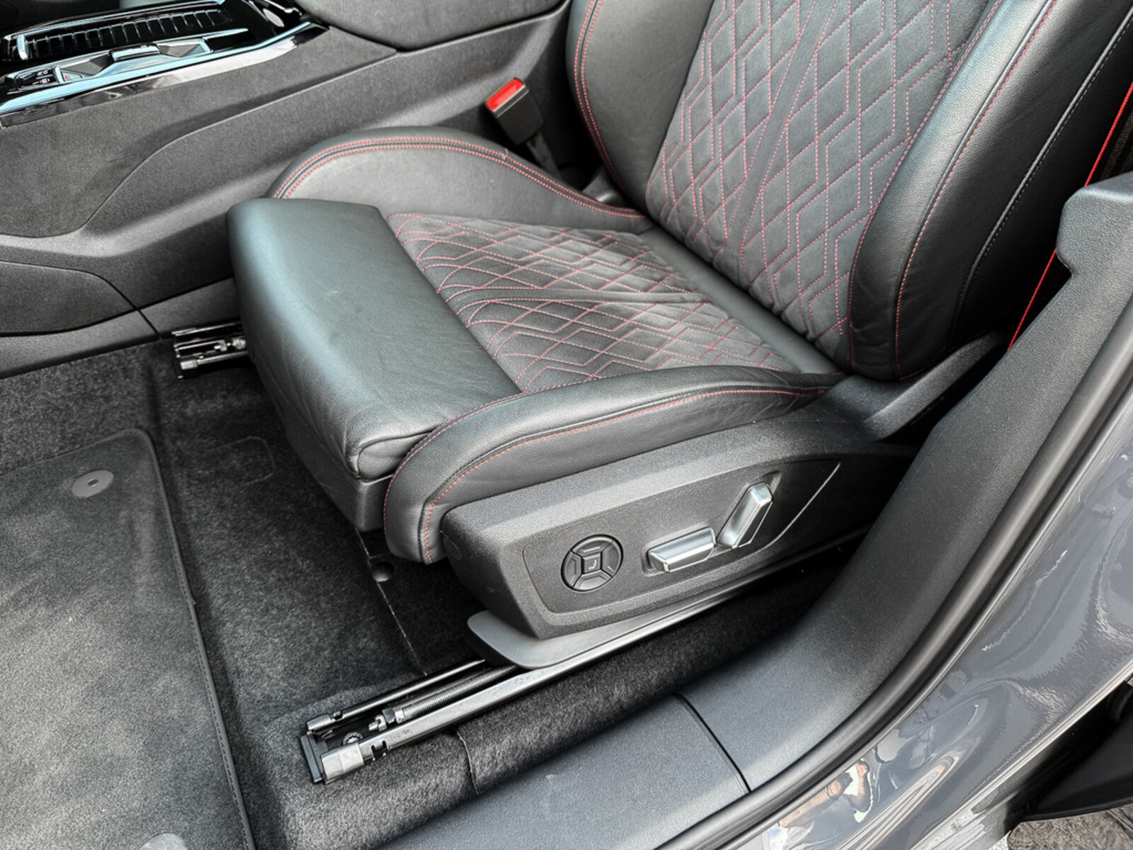 Audi Q6 e-tron – Bild 16