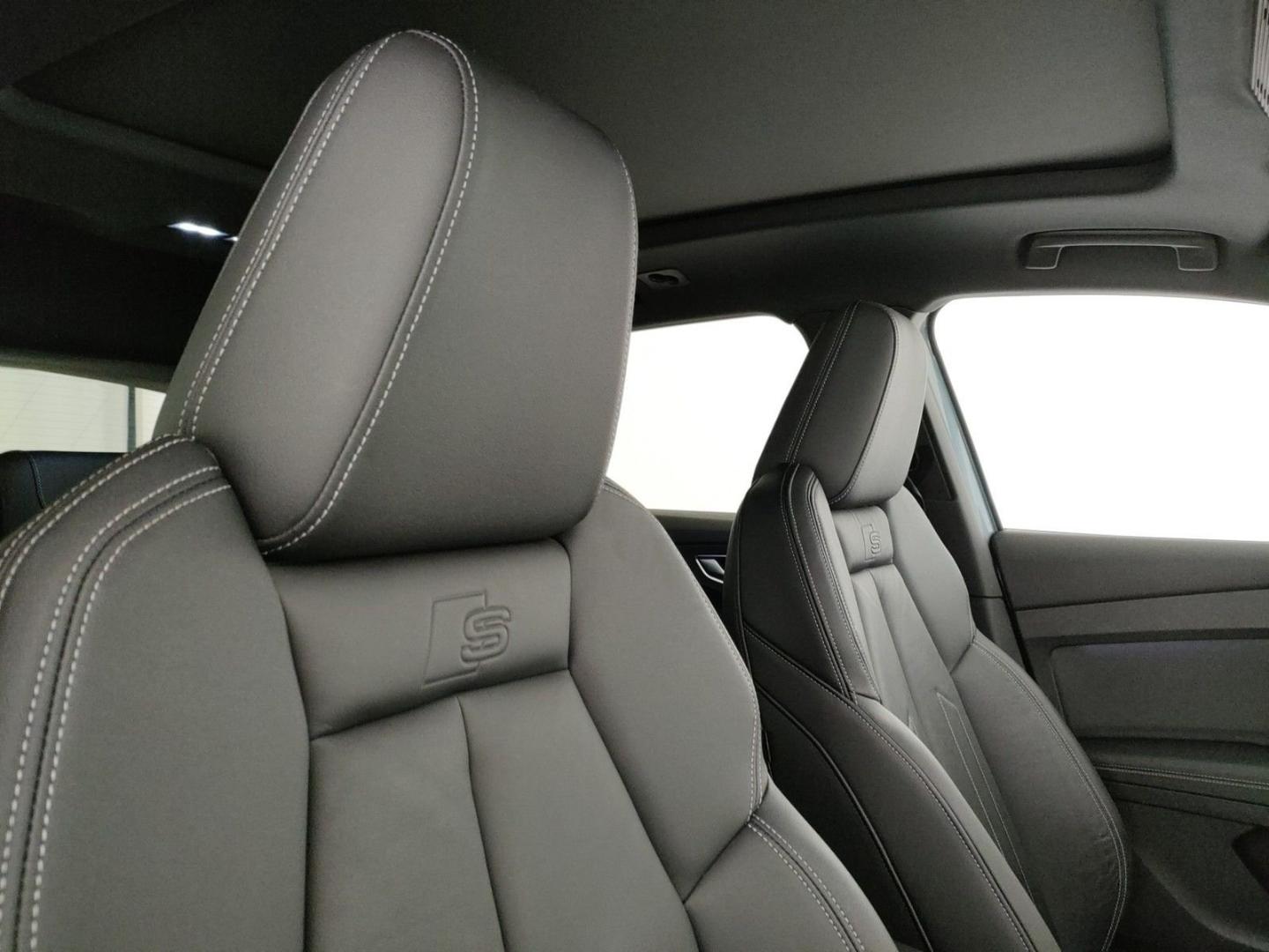 Image about Audi Q4 e-tron Business Advanced 50 e-tron quattro 220,00 kW
