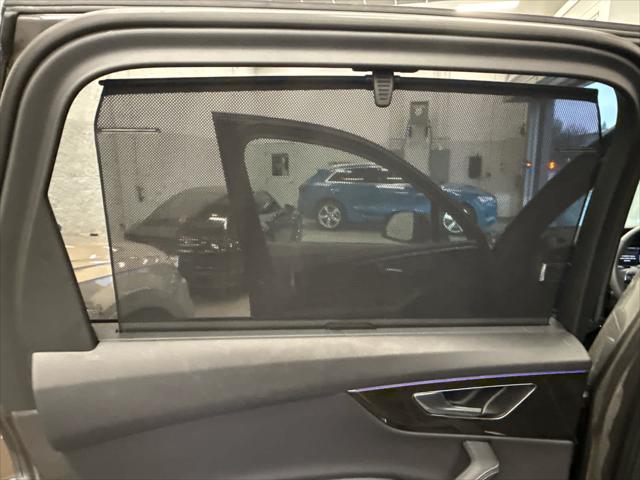2025 AUDI Q7 - Image 13