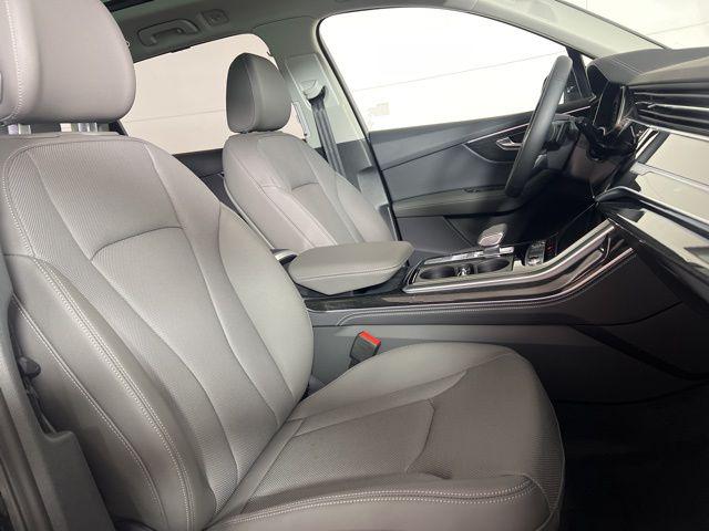 2025 Audi Q7 Premium Plus - Photo 13