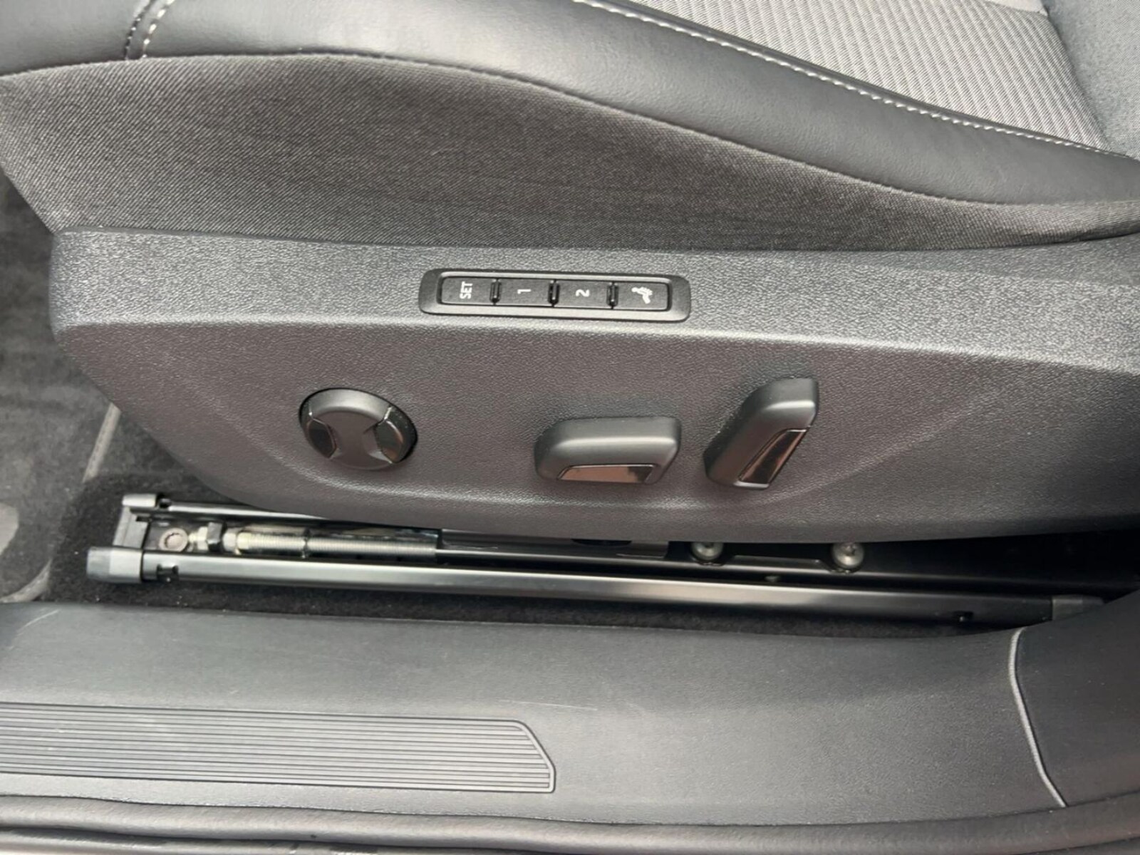 Škoda Enyaq – Bild 10